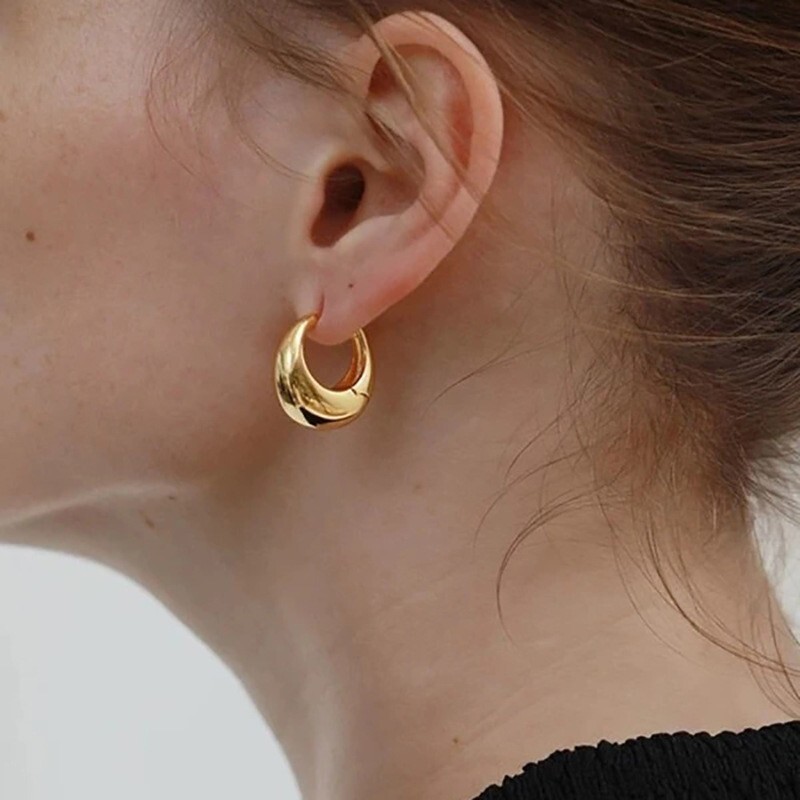 Classic Fashion Woman 14K Gold Plated Round Hoop Huggie Earring Clip