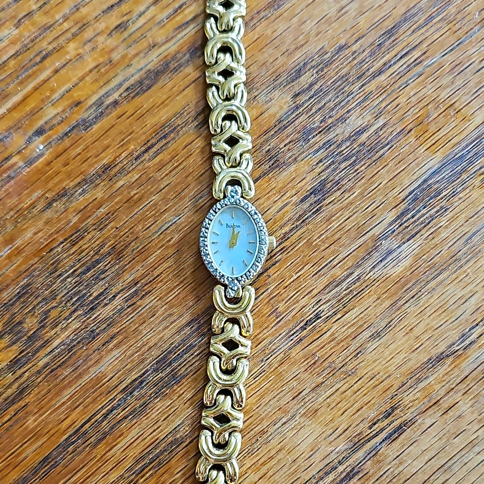 Bulova Quartz 18 Women’s Gold Tone Oval White Dial Quartz Bracelet Watch