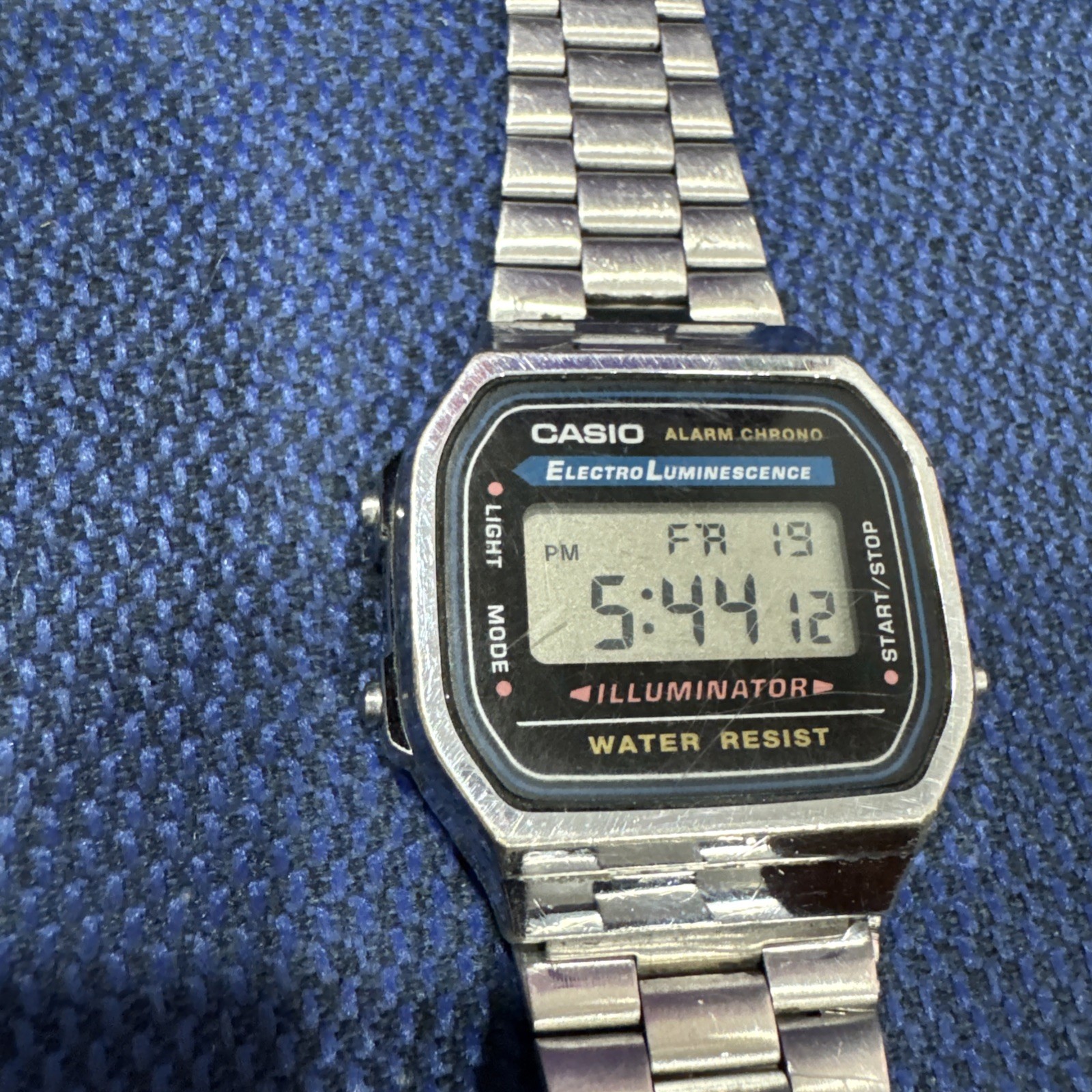 Casio Vintage A168 Men’s Day/Date Electro Luminescence Digital Dial Watch Works