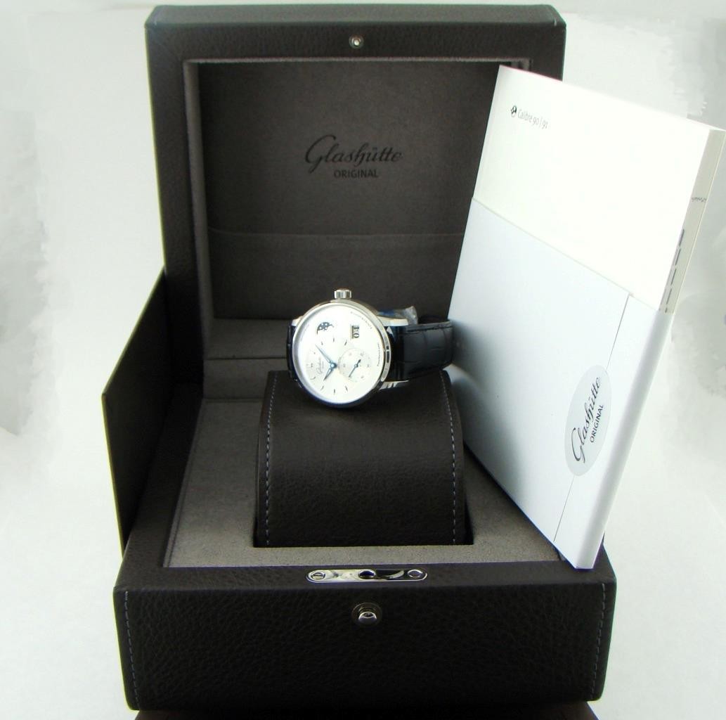 Glashutte Original PanoMaticLunar Steel Silver Dial 40mm 90-02-42-32-61 Warranty