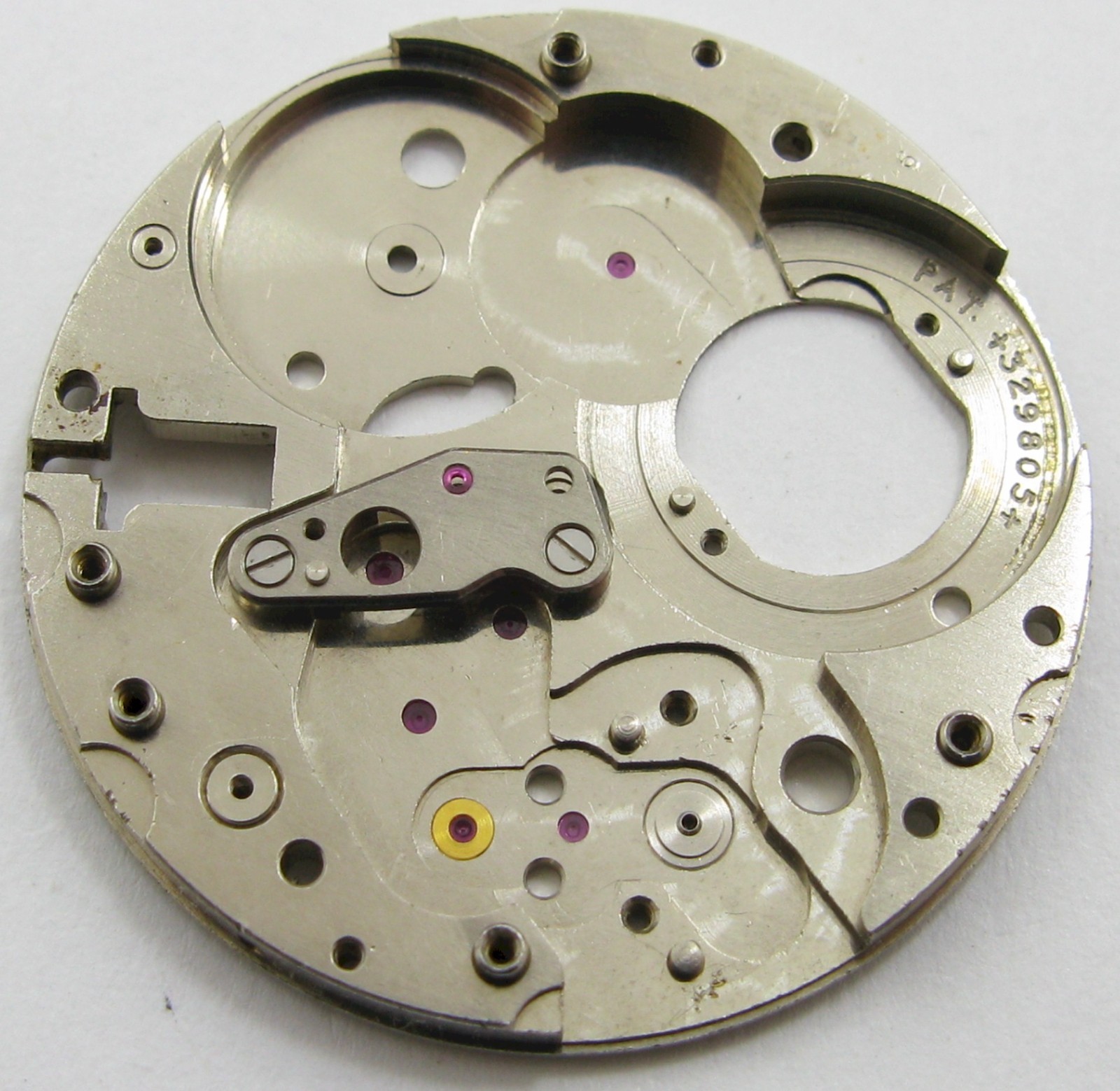 Universal Geneve 215 97 17j. automatic Watch Part: complete main plate #100