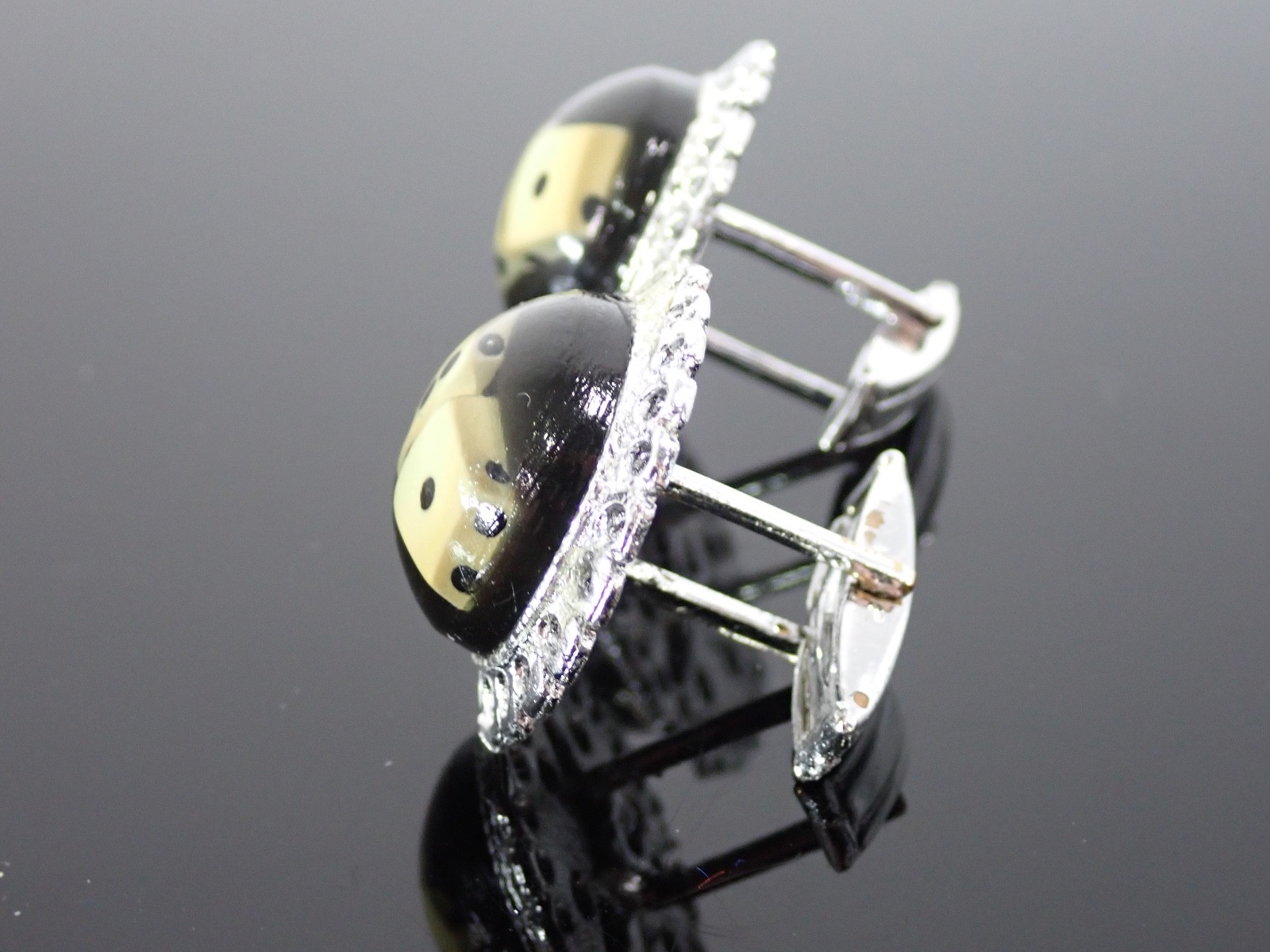 Vintage Dice Cufflinks Black Ivory Resin Casino Gambling Vegas Novelty Style