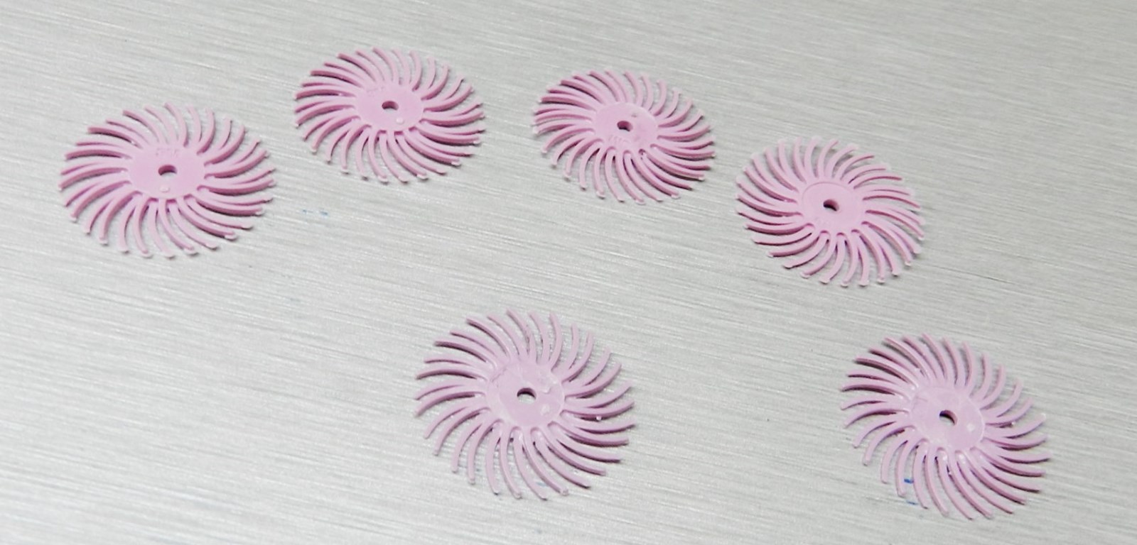3m Radial Bristle Discs Pink Pumice Pre-Polish Semi Finishing 9/16″ Pack of 48