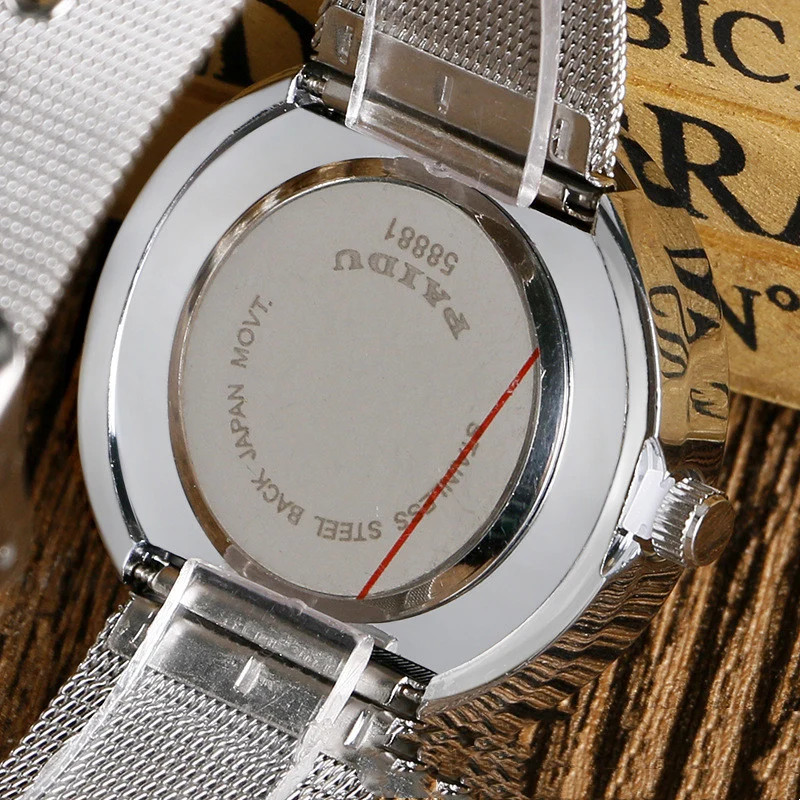 Mens Alloy Mesh Strap Wristwatch Round Dial 42mm White or Black Face Screw Crown
