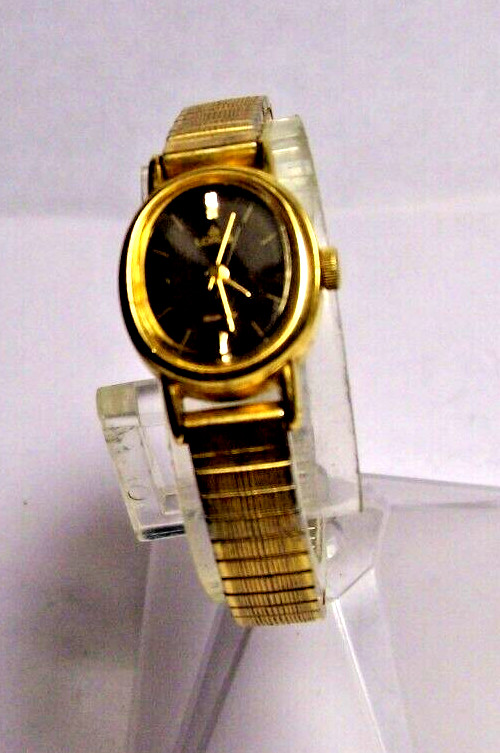 Lorus (by Seiko) Ladies Watch Gold fits 6.25″-6.50″ inches Looks & Runs Great