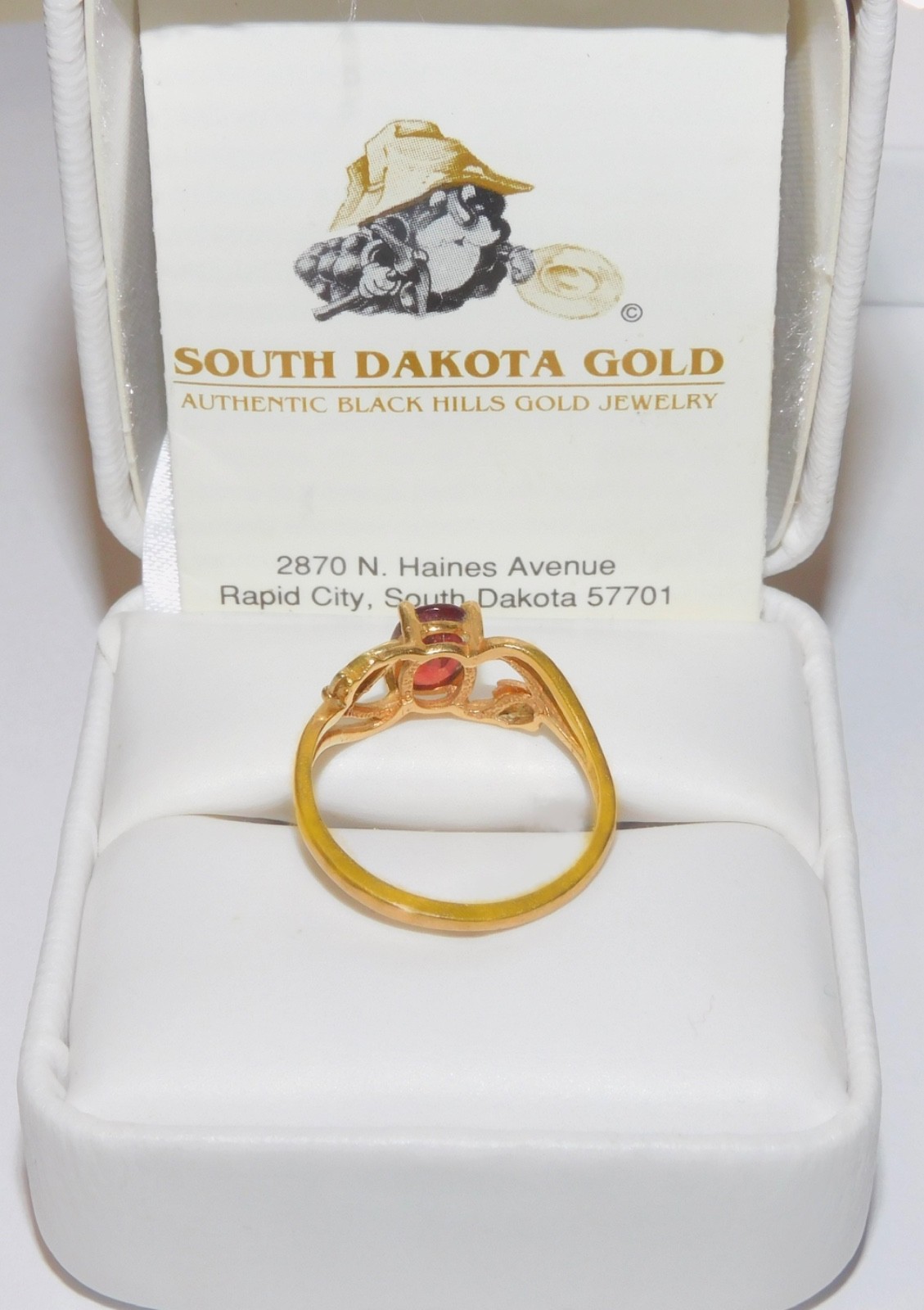 Black Hills Gold 10k Garnet Two Leaves Ring Size 6 1/2