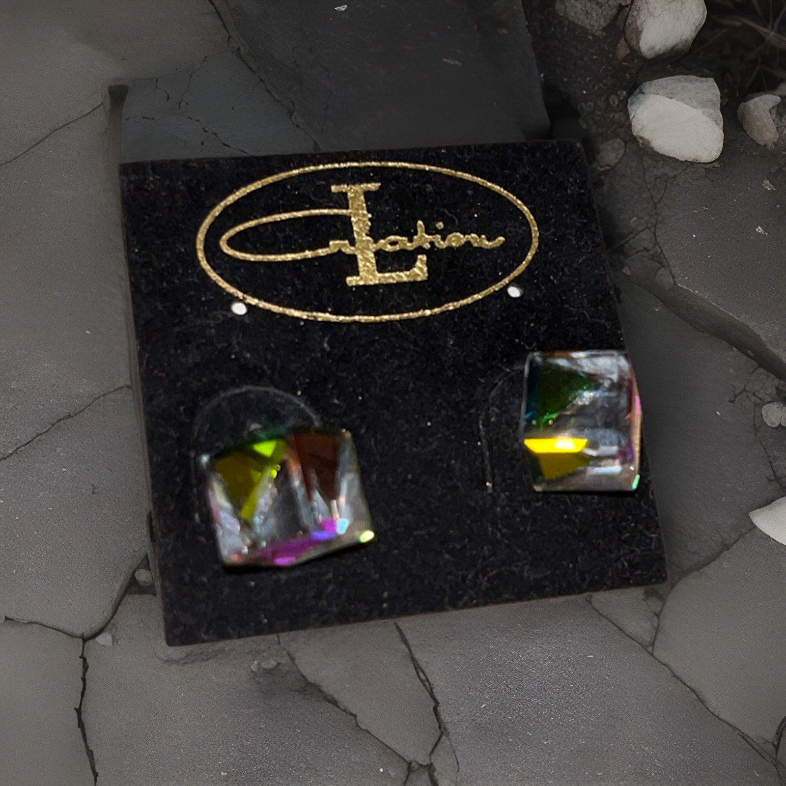 L Creation Crystal Disco Cube Aurora Borealis Stud Earrings Rainbow NY Eve 7mm