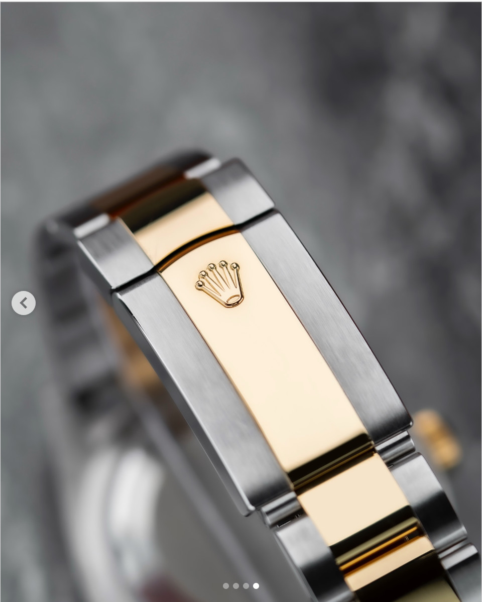 New Rolex SKY DWELLER 42MM, Reference 336933 18K Gold/Steel – White Dial.