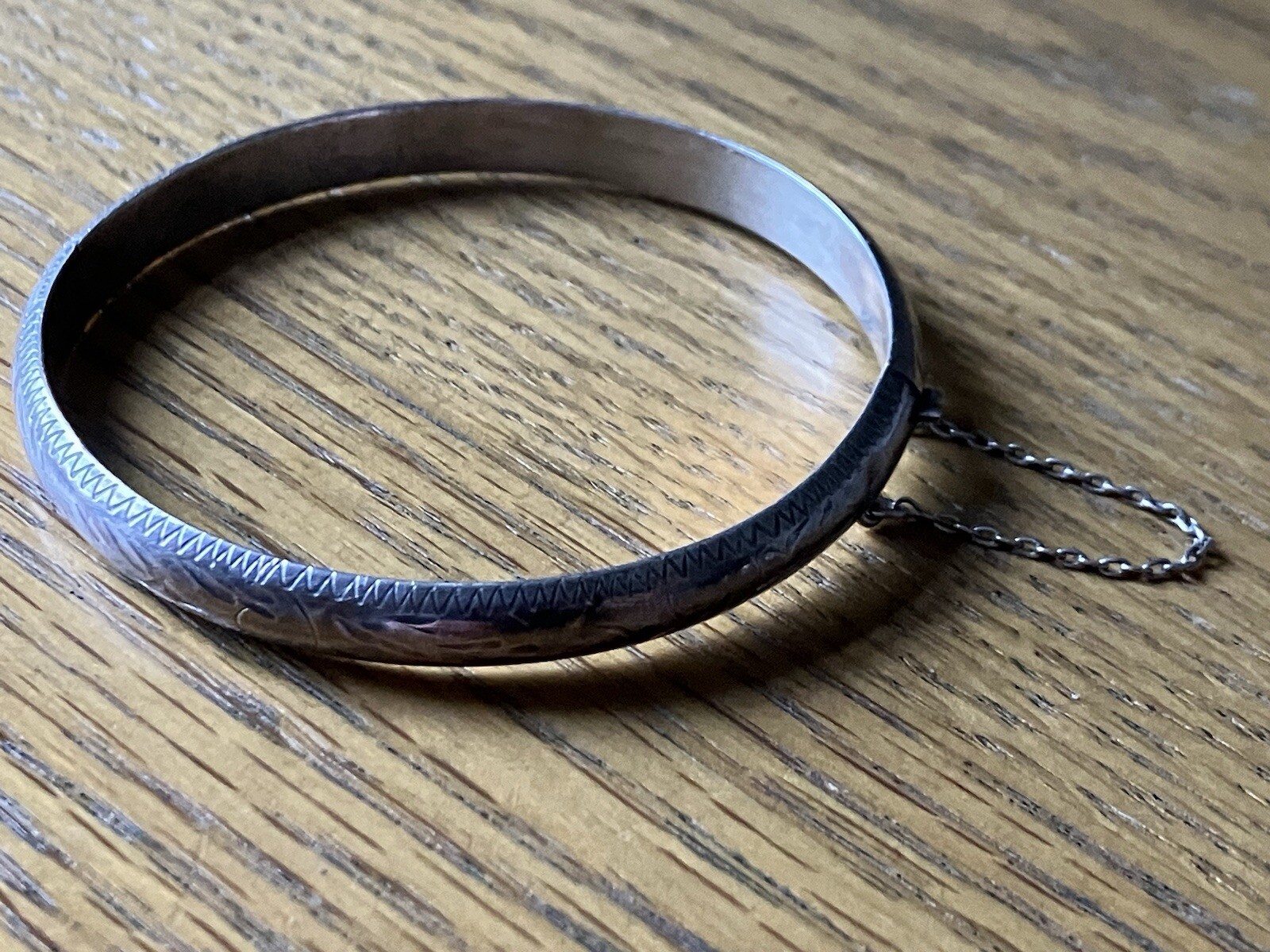 Vintage Sterling Silver Decorative Etched Pattern Band Bangle With Safety Chain