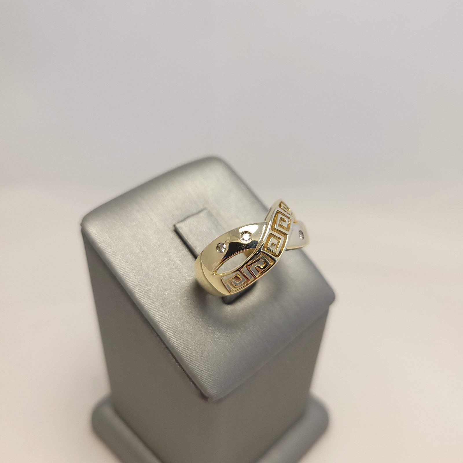 14K YG Greek Key Ring