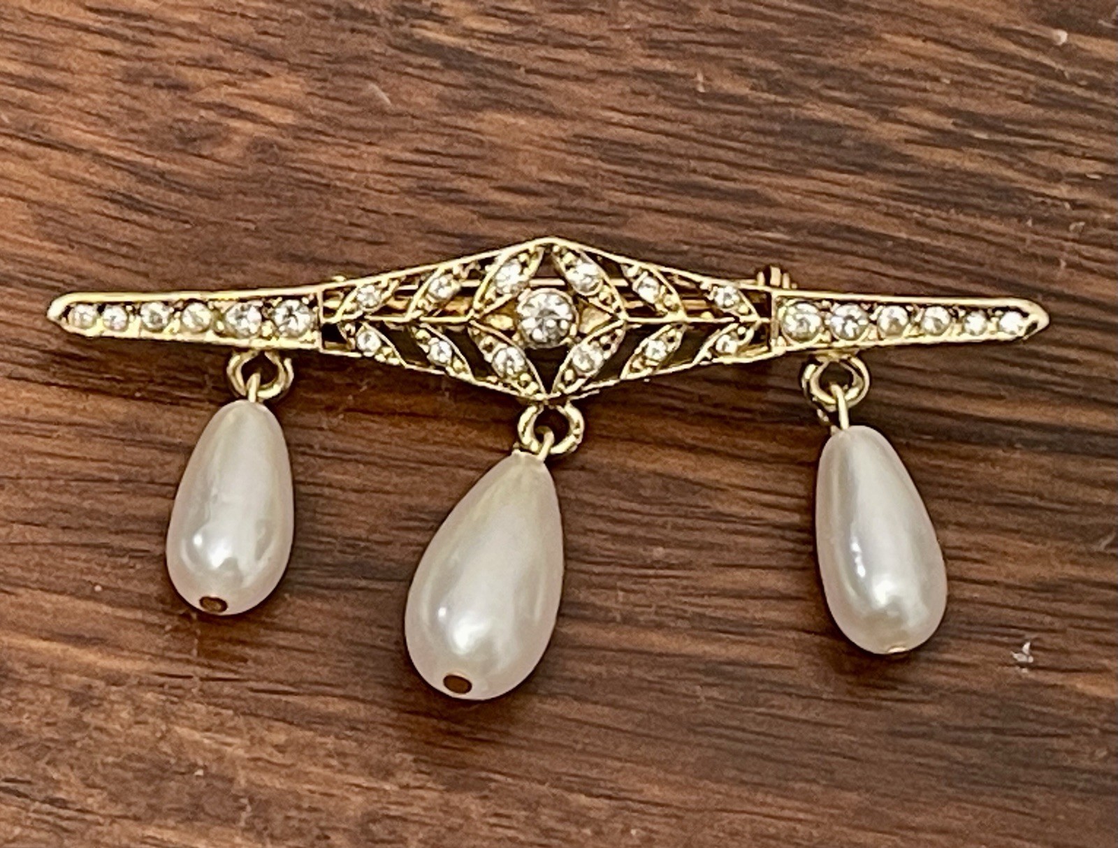 Vintage Gold Tone Bar Brooch with Clear Rhinestone Accents, Teardrop Faux Pearls