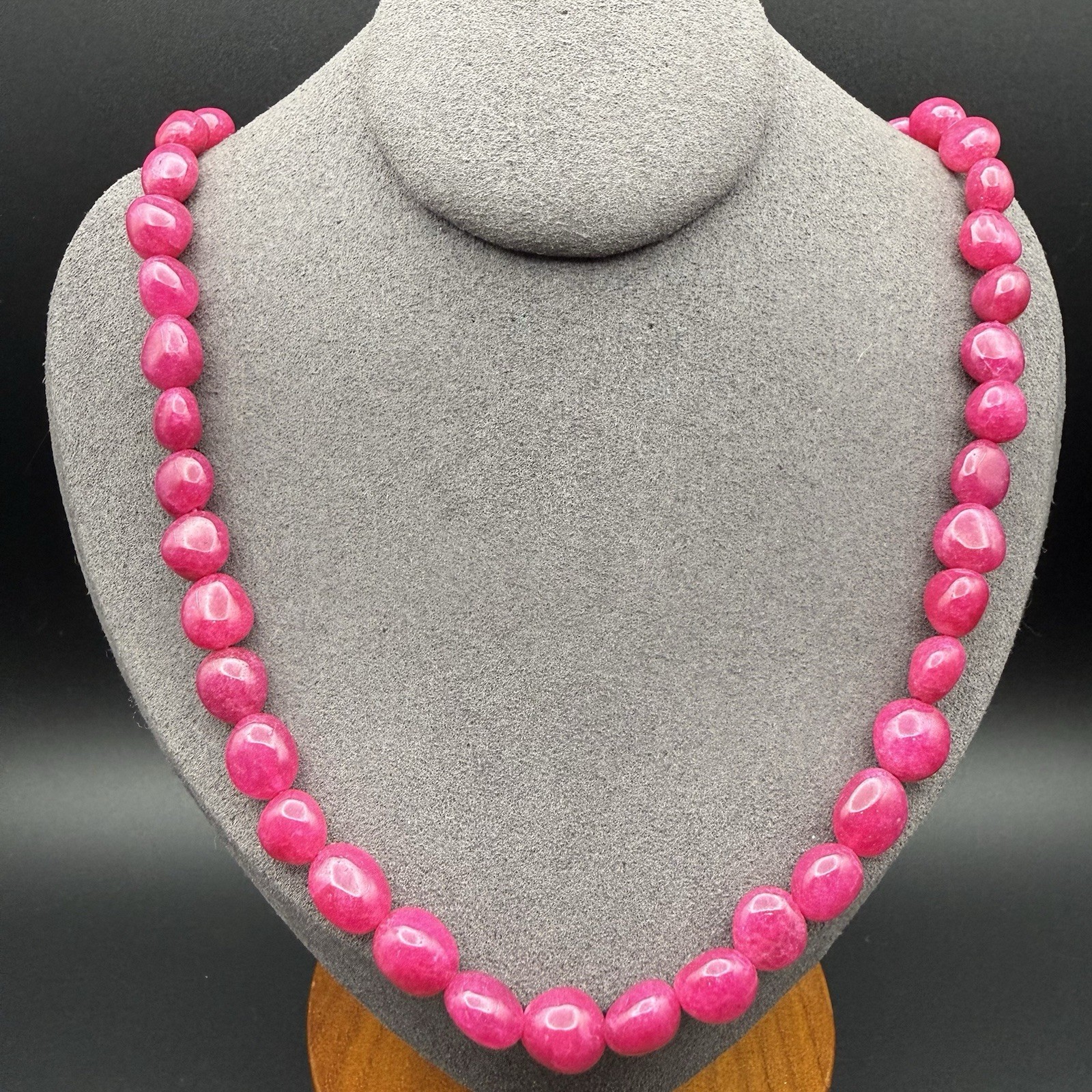 Vintage Pink Raspberry Dyed Jade Quartz Beaded Necklace Fuchsia 22″ Barrel Clasp