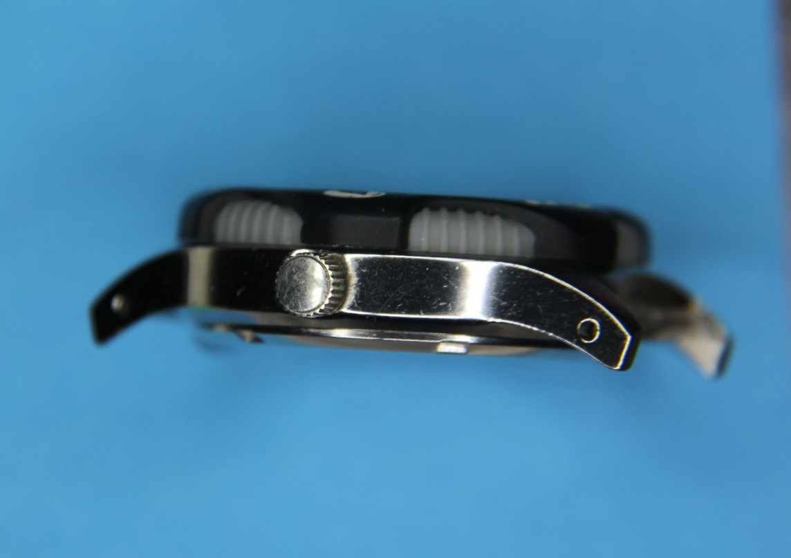 NICE Shark Freestyle 308 Diver Style 100M Metal Case Analog Watch Rotating Bezel