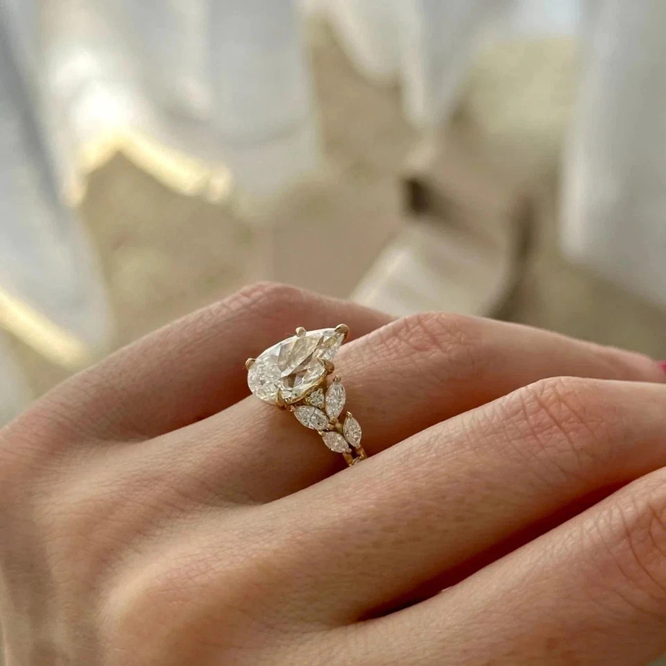3.25 CT IGI Pear F-VS1 Lab Grown Diamond Women Promise Gift Ring 14K Yellow Gold
