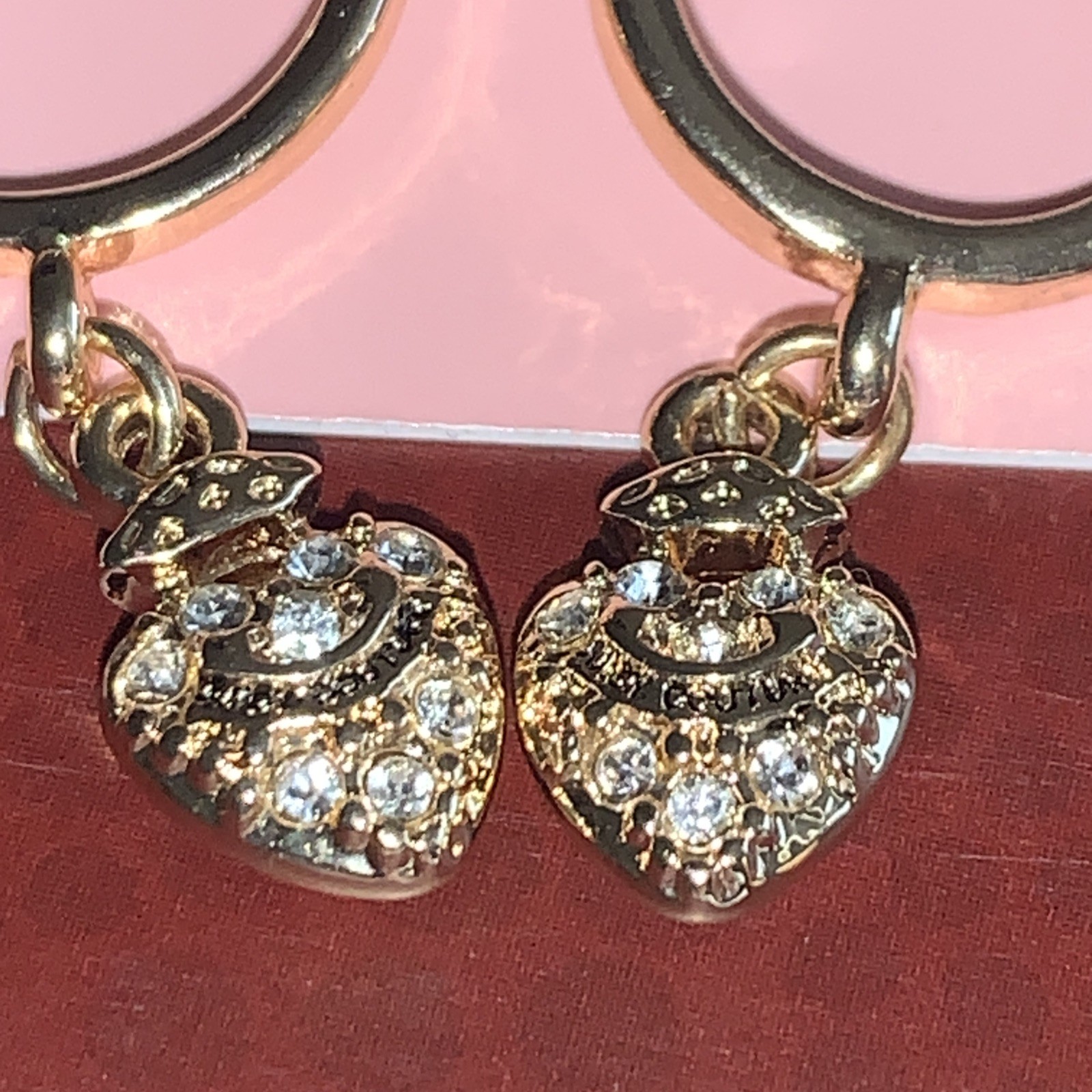 NEW JUICY COUTURE earrings small HOOP with hanging heart, latch back G/T new