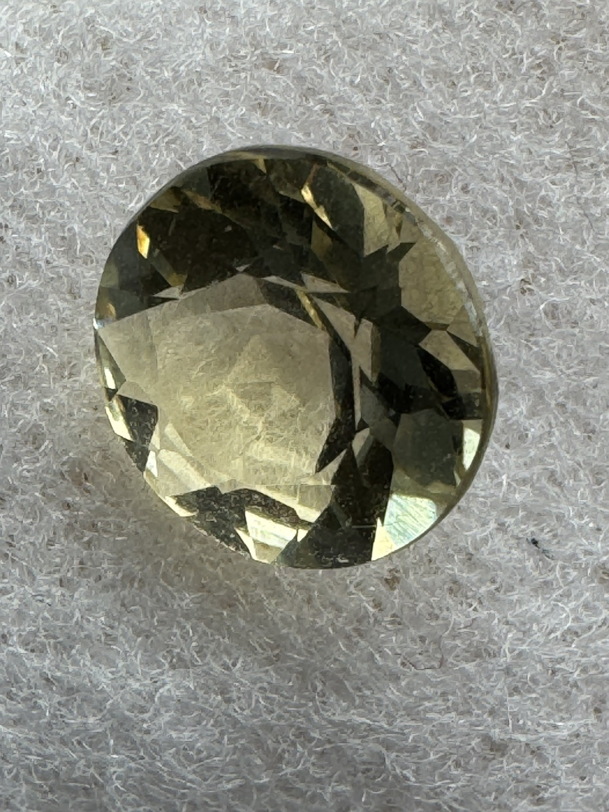 GOLDEN BERYL, Yellow Gold. 1.68 Carats, 7 mm, Round, Clean. #212