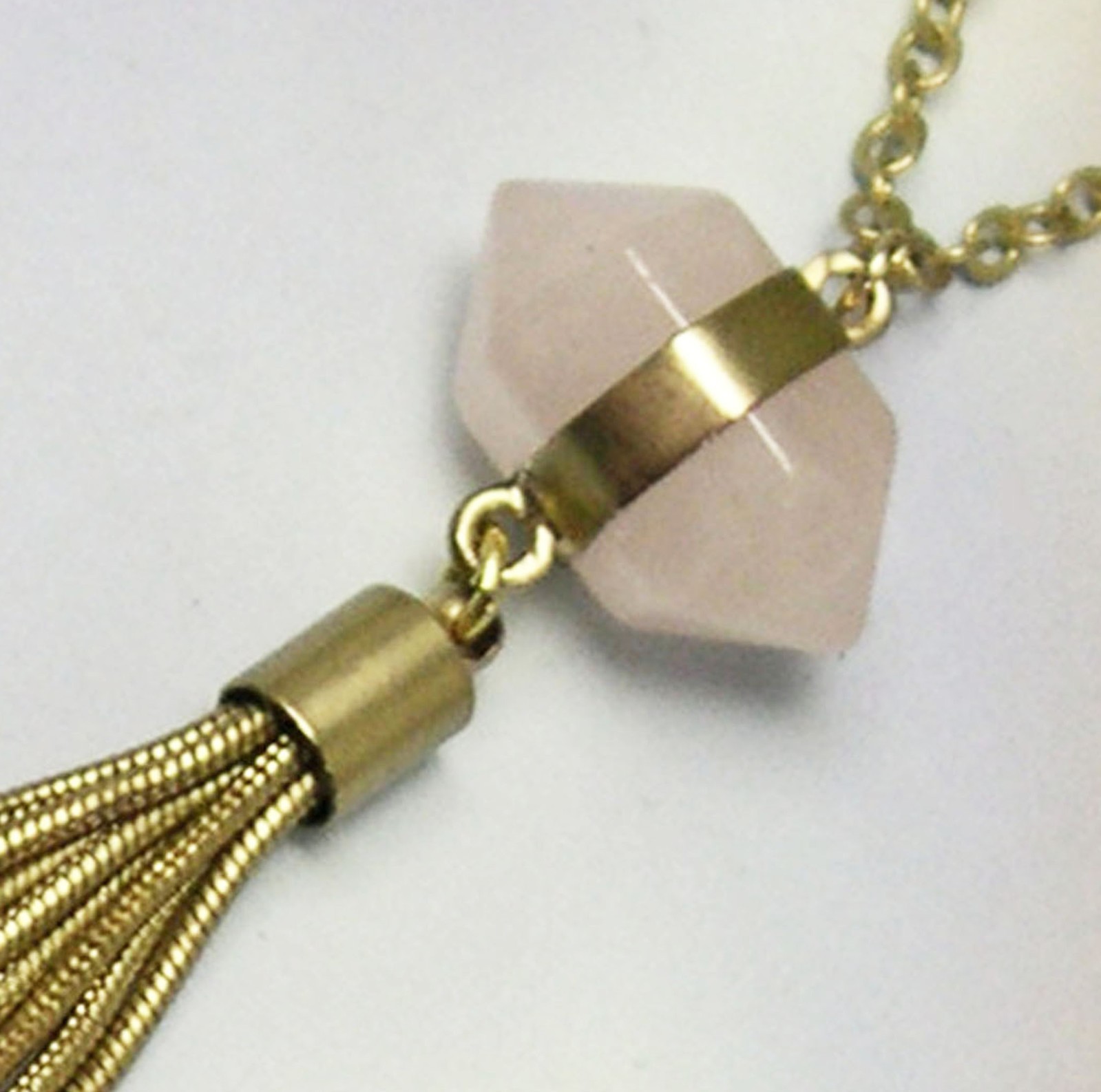 ANN TAYLOR Agate Pendant with Tassel LOFT Gold Tone Long Vintage retro old