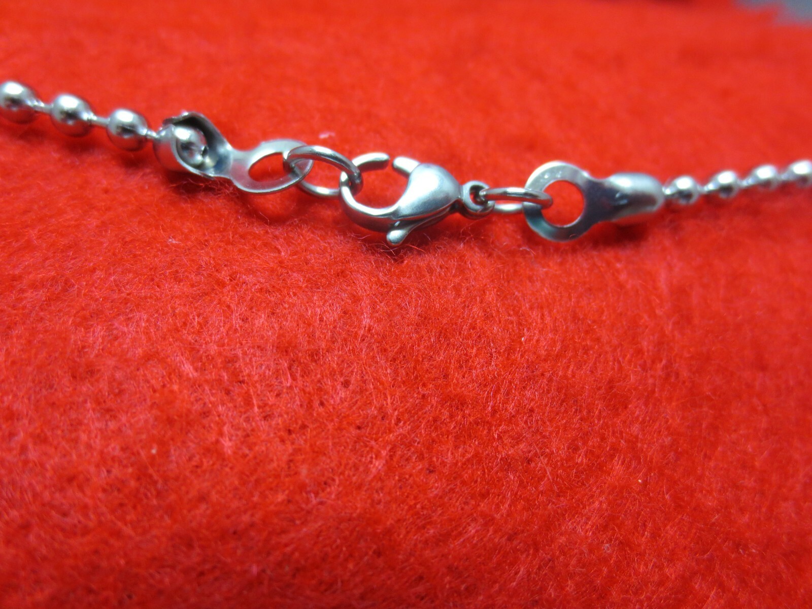 34 INCH 3.2mm STAINLESS STEEL SILVER BALL CHAIN WITH A LOBSTER CLAW CLASP