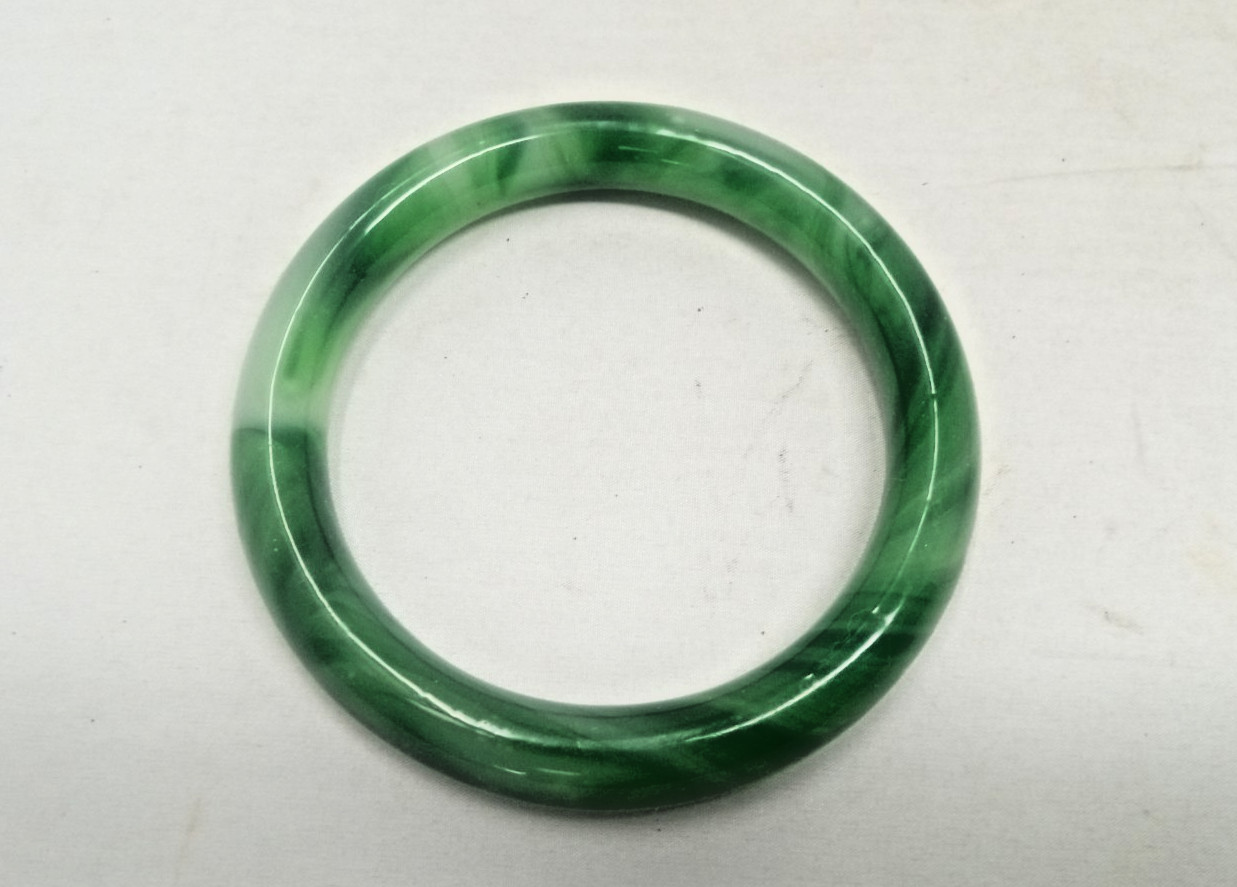 Vintage Green Jade Bangle Bracelet 70s Style Wrist Size Max 2 1/2″ inch