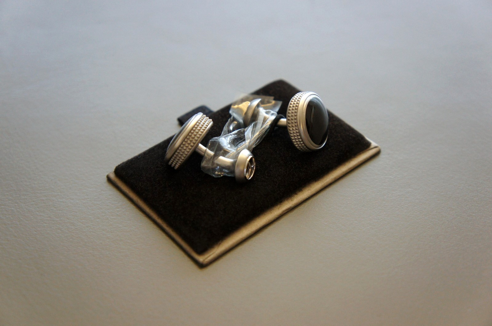 NIB Genuine & OEM Mercedes-Benz Control Element Black Enamel Cufflinks B66953090