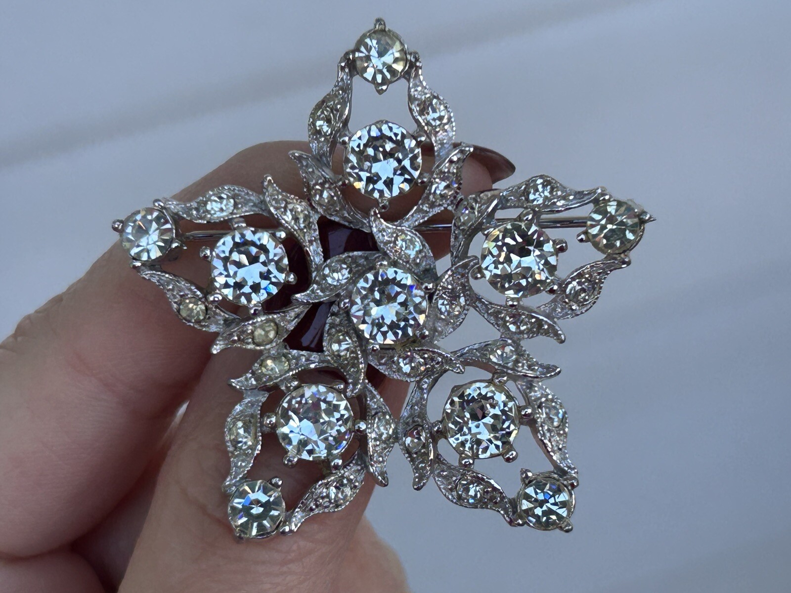 SPARKLING 1940s Vintage Signed Henry Bogoff Chicago White Rhinestone Star Brooch