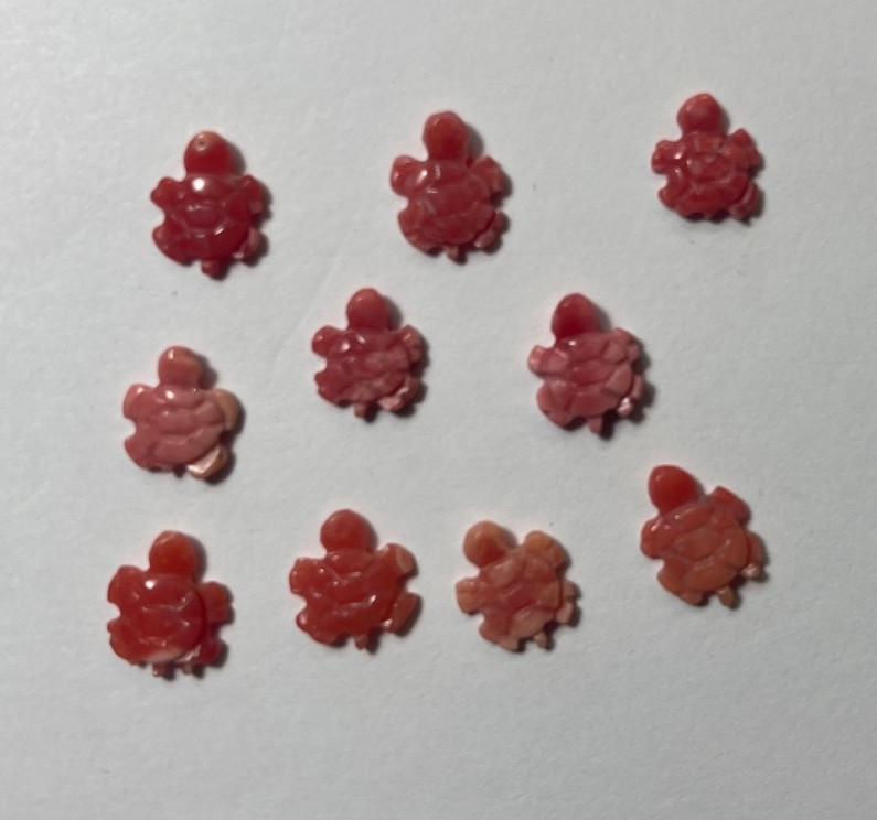 10 PIECES OF PINK/RED SHELL CARVED CHARM TURTLES AS PICTURED CLOSEOUT BARGAIN!