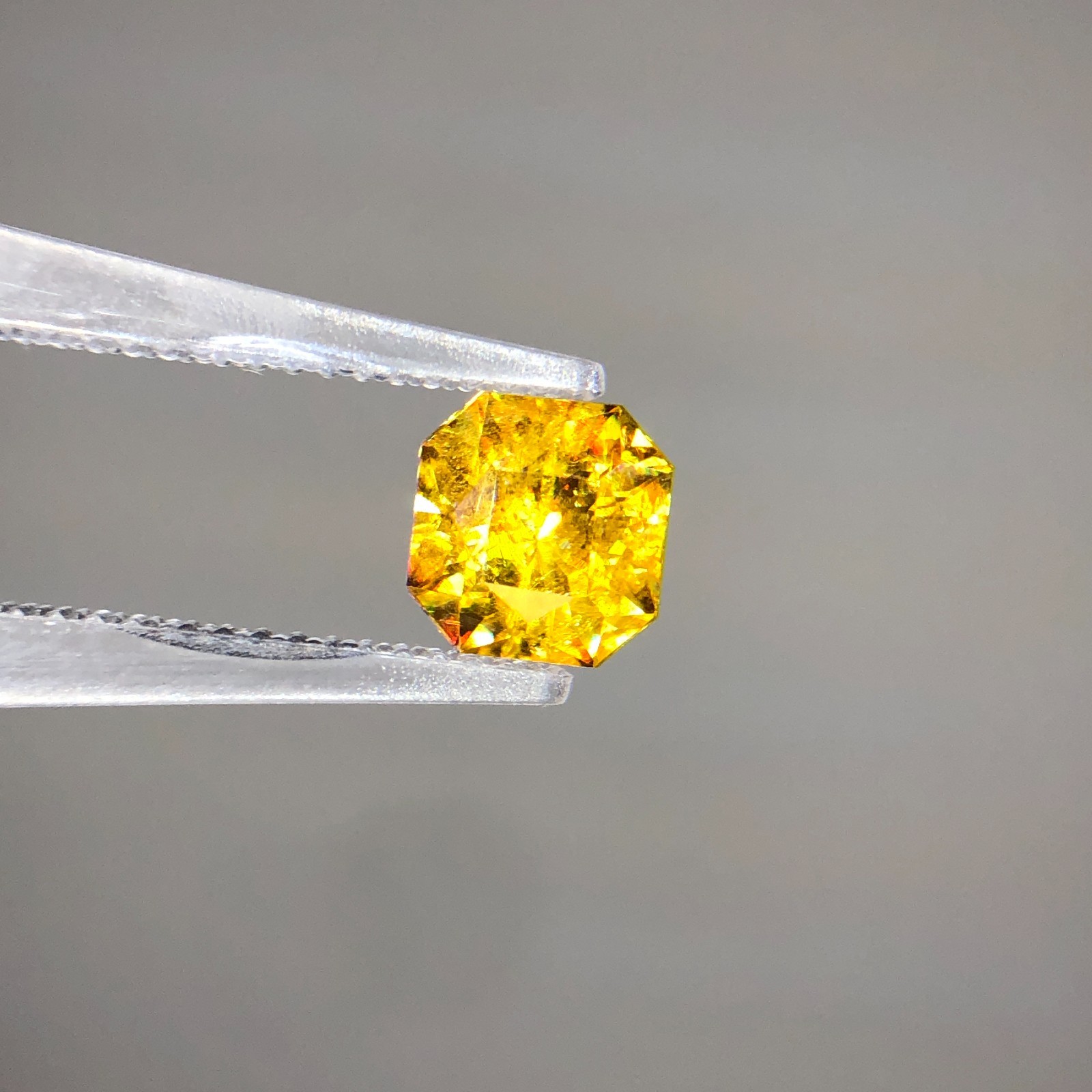 1.45 Carat Natural Full Fire Sphene Titanite Fancy Cut Gemstone For Jewelry