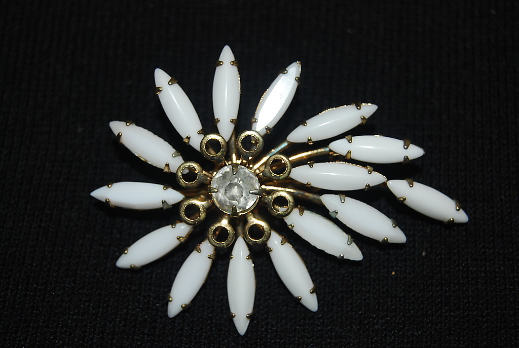 WONDERFUL VINTAGE SET OF THREE ASSORTED PINS OR BROOCHES AS PER PICTURES # M-027