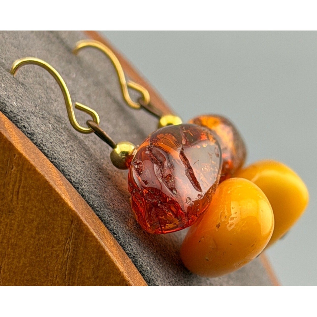 Vintage Baltic Amber Dangle Earrings Egg Yolk Cognac Amber Gold Tone Hooks 3/4″