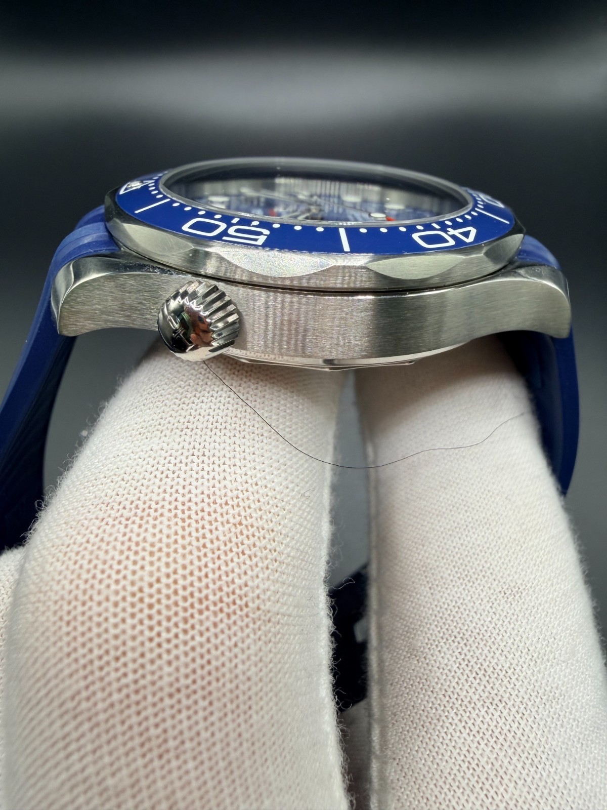 2023 Omega Seamaster Diver 300M Blue 6/23 Ref# 210.32.42.20.03.001