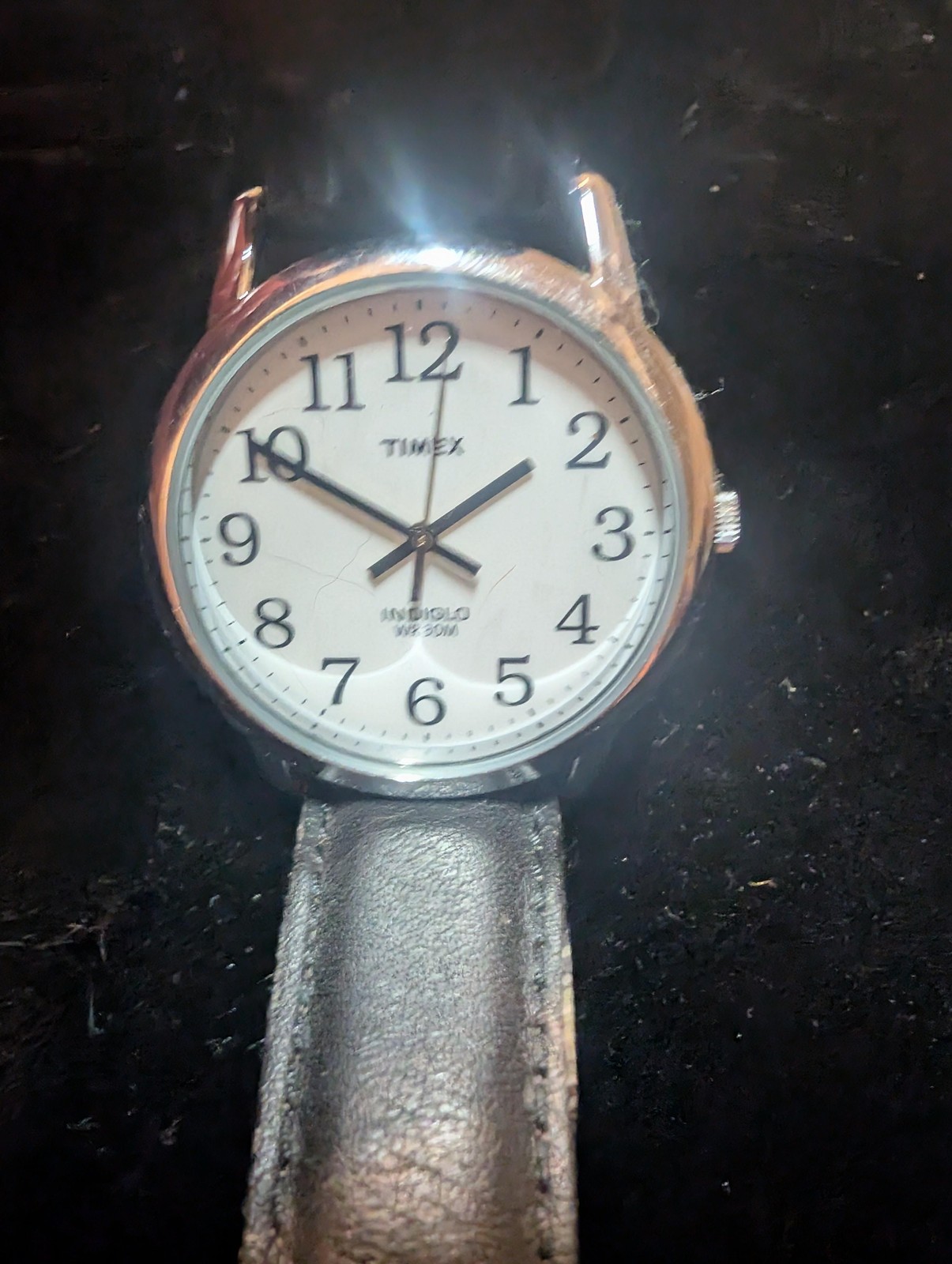 Timex Easy Reader Quartz Mens Watch 34mm White Dial Leather Band Indiglo WR 30M