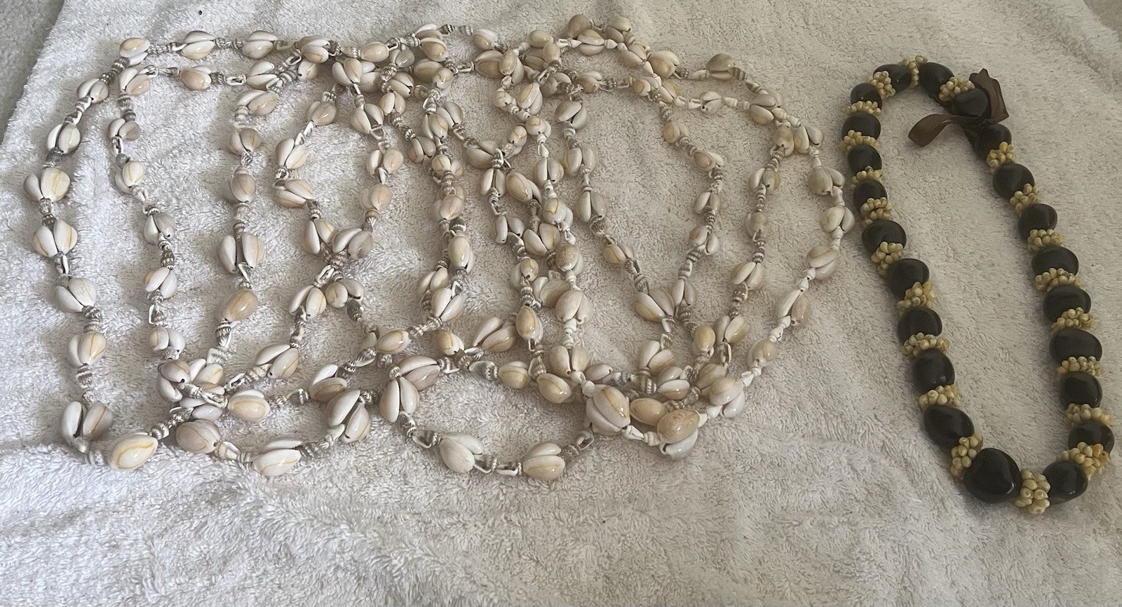 Lot of 8 Shell Necklaces Beige & Black, Cord Ball/Bead Chain