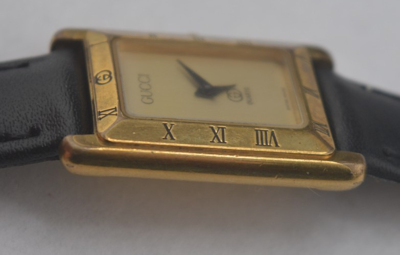 VTG Gucci 4200L Ladies Quartz Gold Plated Watch Runs Great New Band GUARANTEE