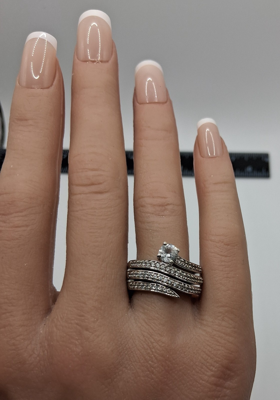 Sterling Silver Coiled Design Ring With White Topaz Stones Size 7 Signed A