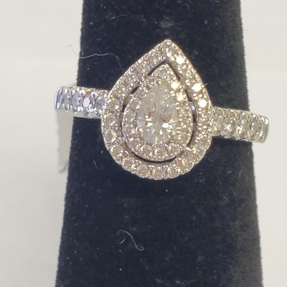 Lady’s Diamond Engagement Ring 41 Diamonds .90 Carat T.W. 10K White (I02012652)