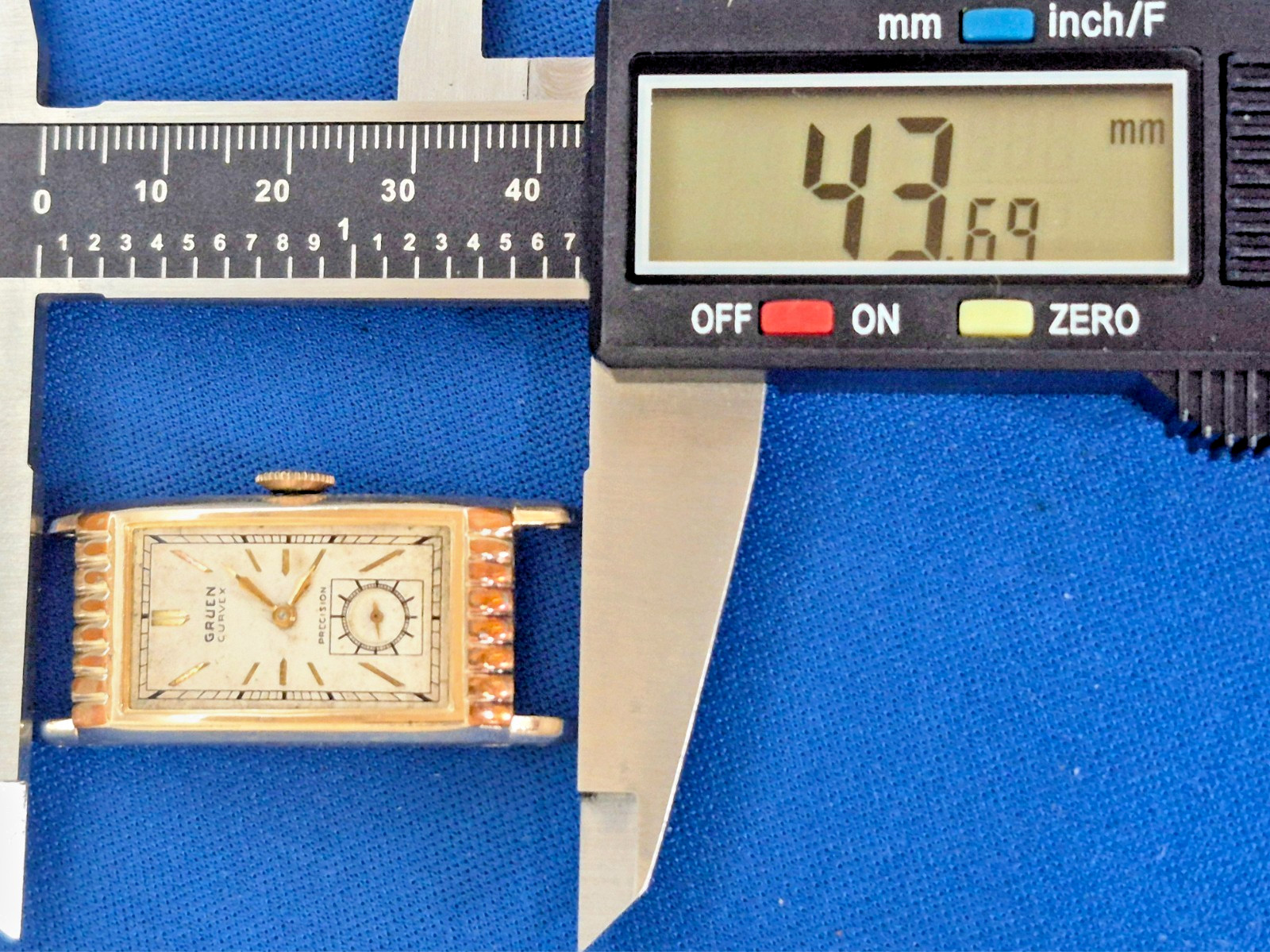 Extremely Rare Fancy Gruen Curvex Gold Filled Vintage Watch Unrestored Condition