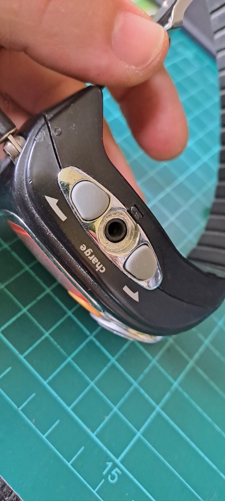 Free Talker Watch Walkie -Talkie Radio *Working but need new Battery*