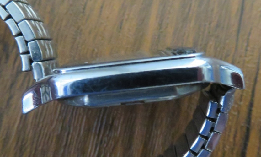 Vintage 1983 Q Timex Quartz LCD Women’s Watch 1980’s Works
