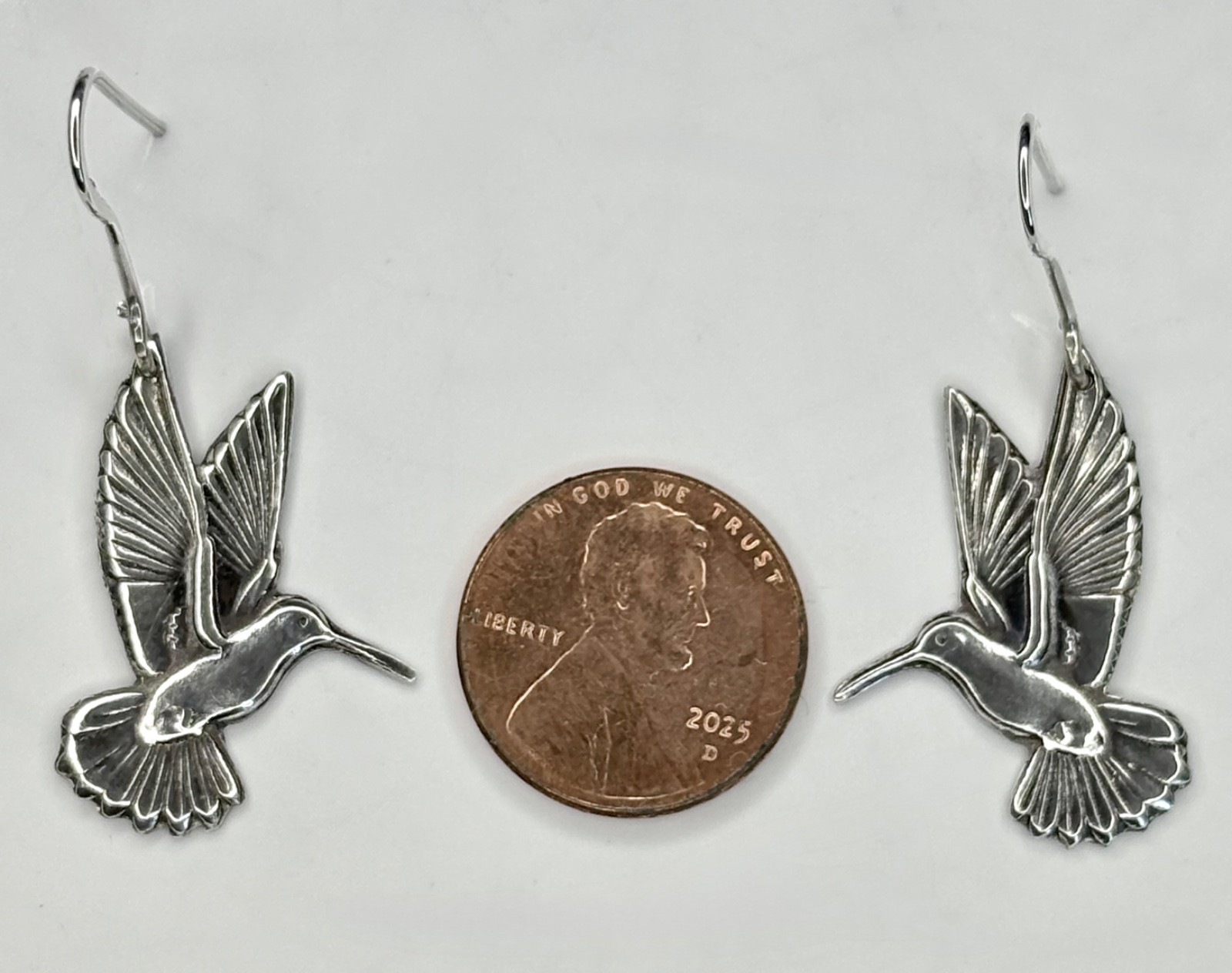 HAMMING BIRD Earrings . Handmade 999. Fine Pure Silver