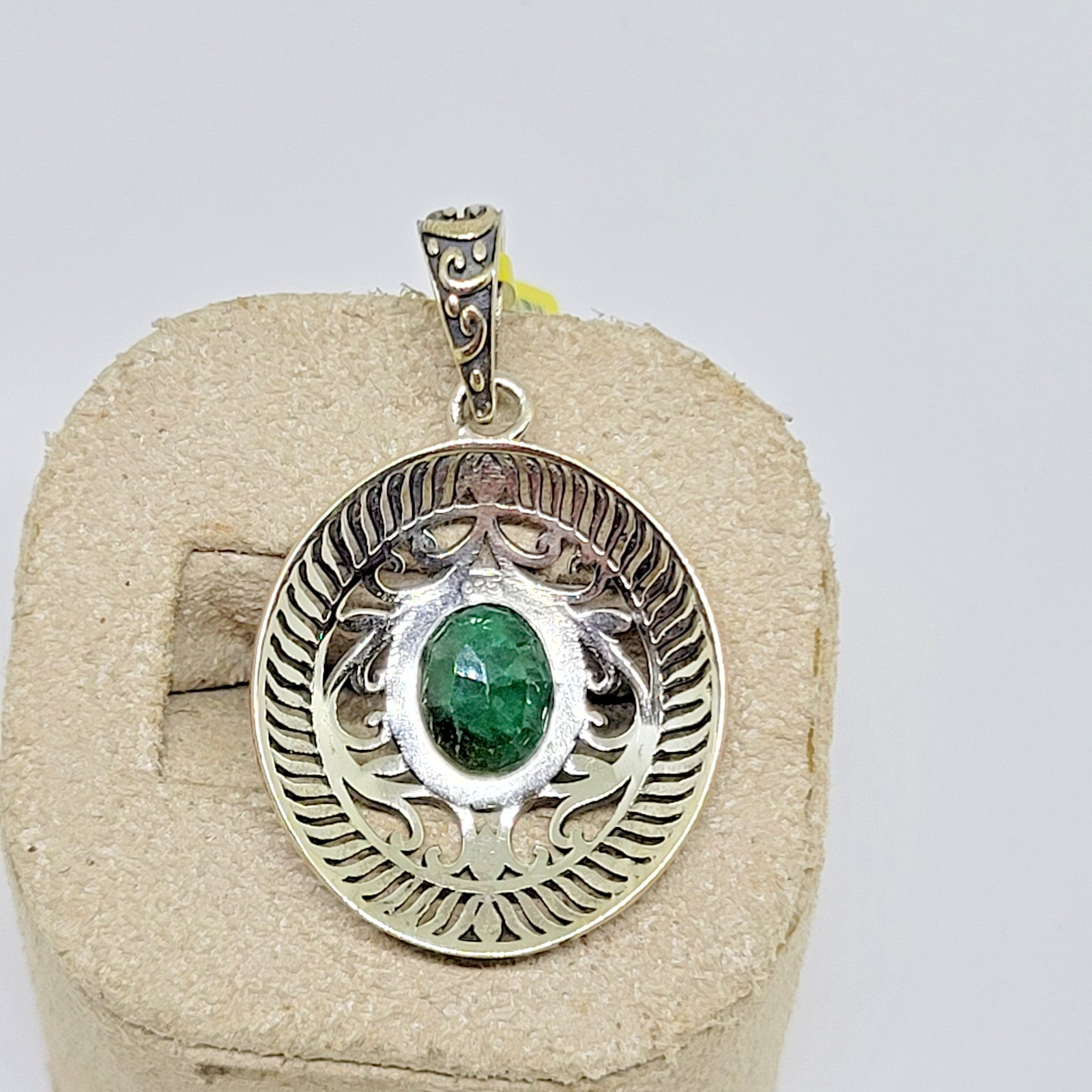 ShopLC Artisan Crafted Sterling Silver 3.94 ctw Green Sapphire Openwork Pendant