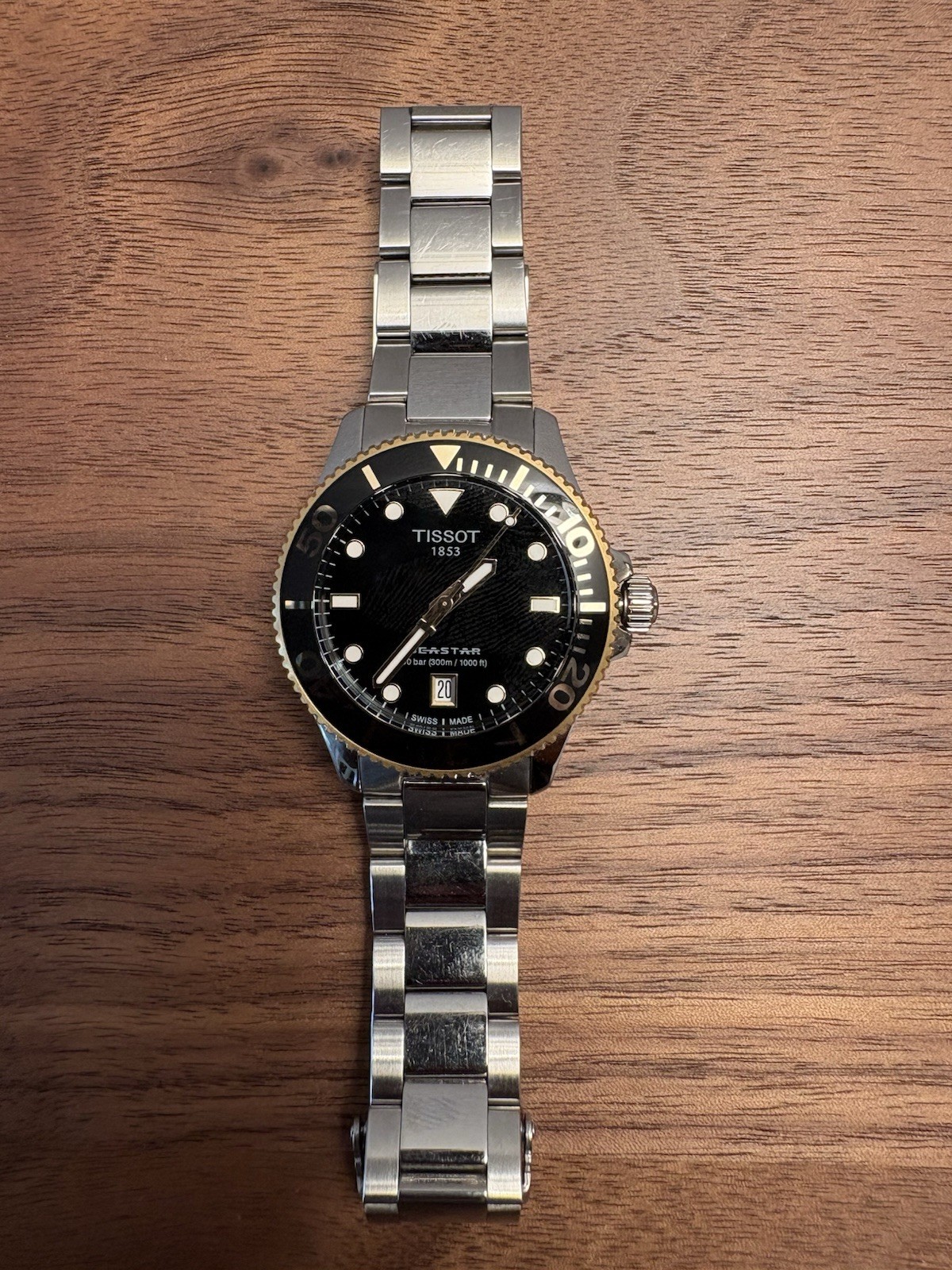 Tissot Seastar 1000 Unisex Quartz Watch 36mm T1202102105100