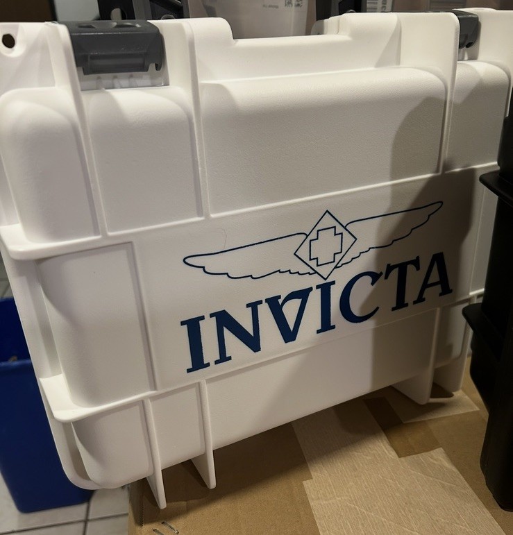 🔥🔥 RARE!!! Invicta 8-Slot Dive Impact Watch Case, White Navy DC8WHT-NVY