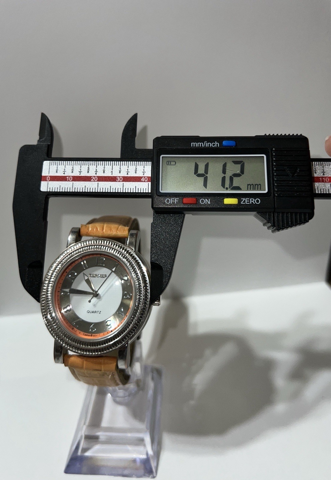 Bijoux Terner Quartz 41.2mm Analog Wristwatch Beige Leather