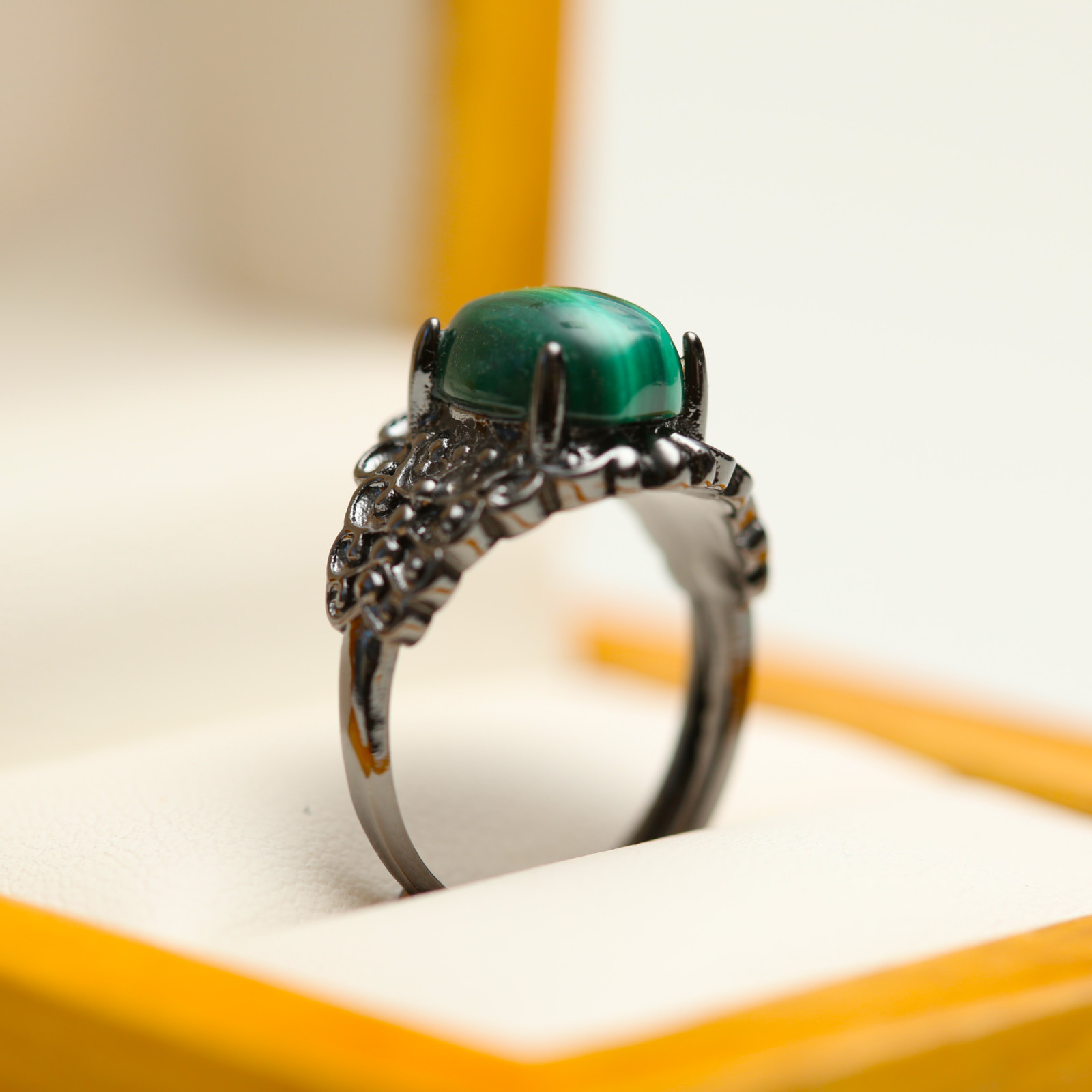 Genuine Malachite Handmade Ring Jewelry Gift + Elegant CASE 555-00