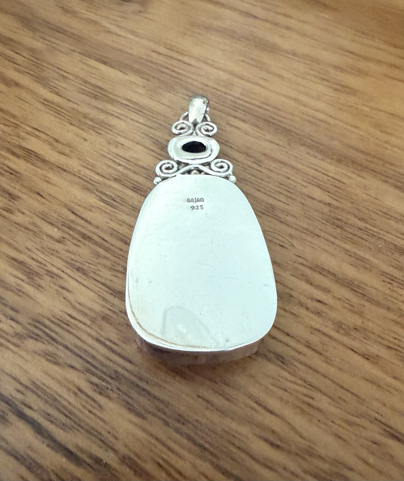 Vintage Sajen 925 Sterling Silver Carved Hummingbird Pendant & Charoite Stone