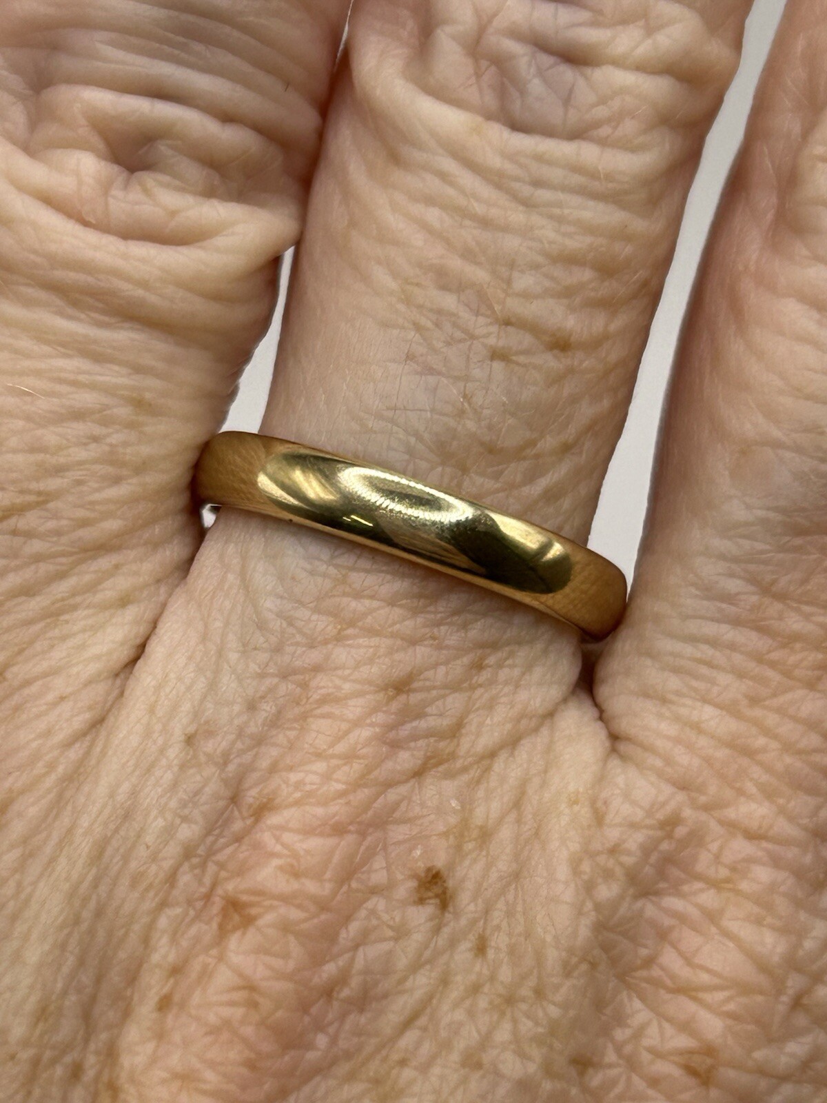 Estate 14k Yellow Gold ArtCarved Wedding Band Ring 3.2 Grams 3.5mm Size 8.5