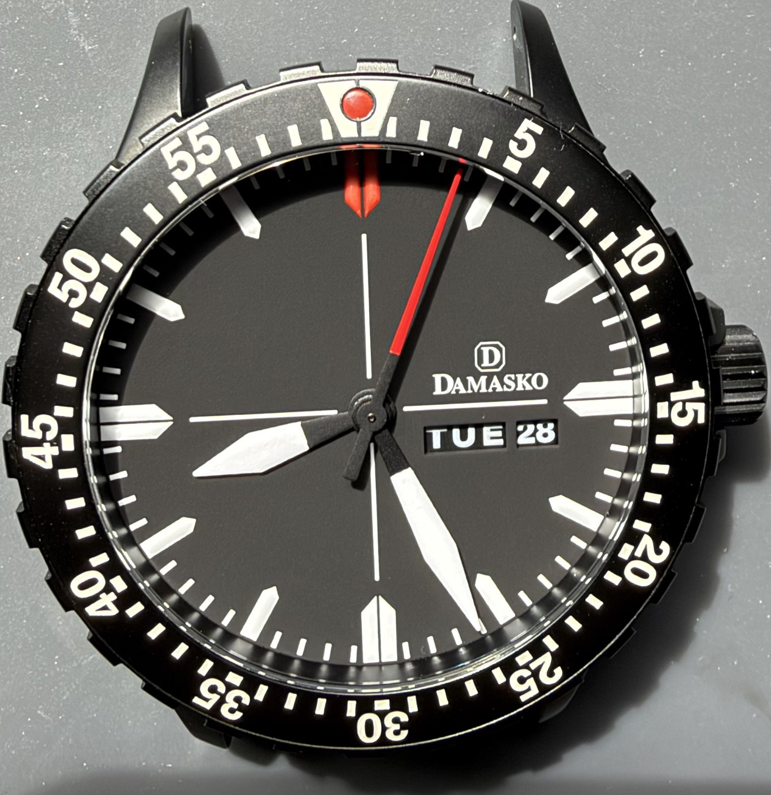 Damasko DA44 Black Watch Automatic Germany Box and papers