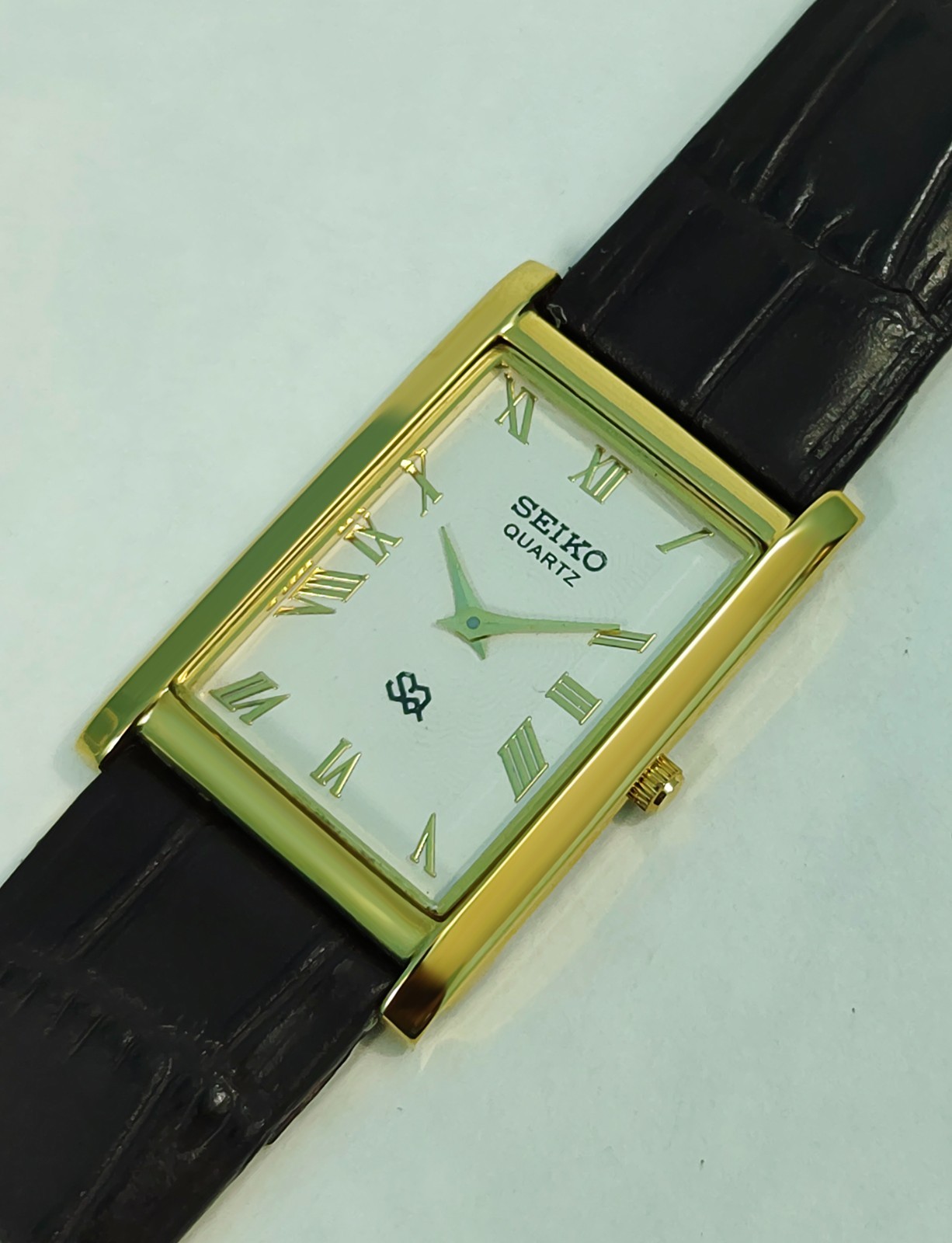 Vintage Style Seiko Tank White Dial Slim Unisex 27mm Wristwatch