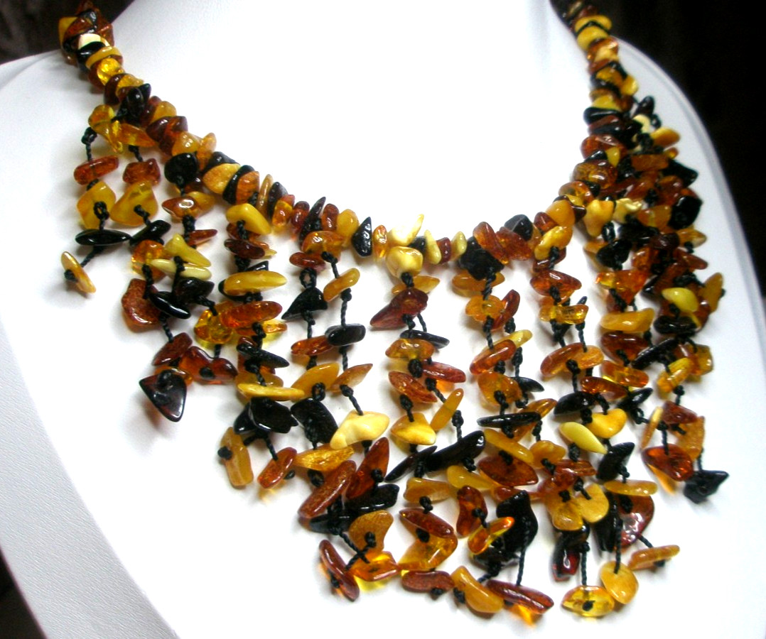 Genuine Baltic Amber Women’s Statement Necklace Multicolor 44 cm 17” 32 grams