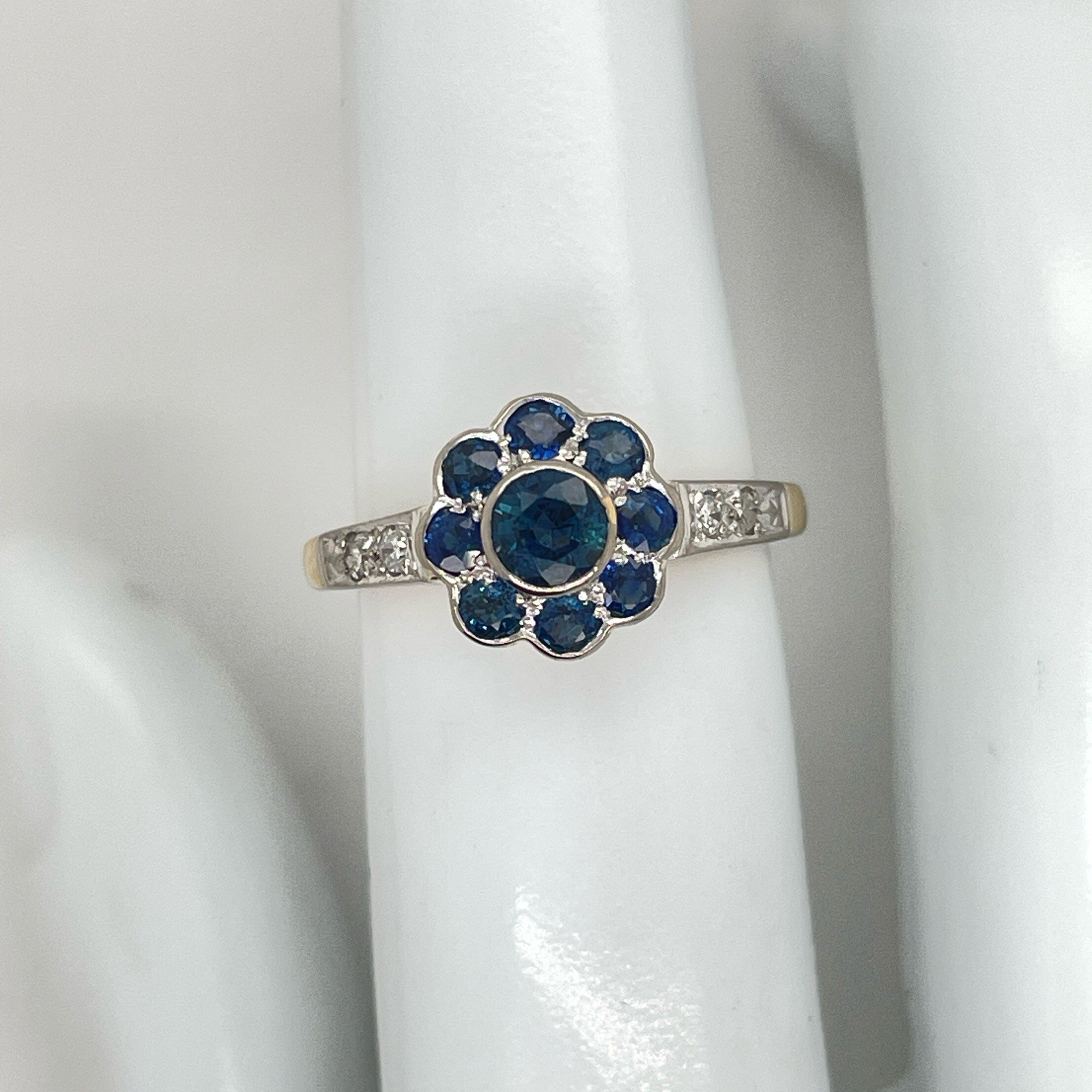 Vintage 18k Yellow & White Gold Sapphire Floral Diamond Ring Size 4 3/4 – 2.4 Gr